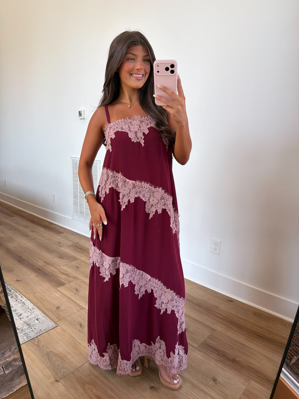 Veronica Lace Maxi (Pink/Burgundy)