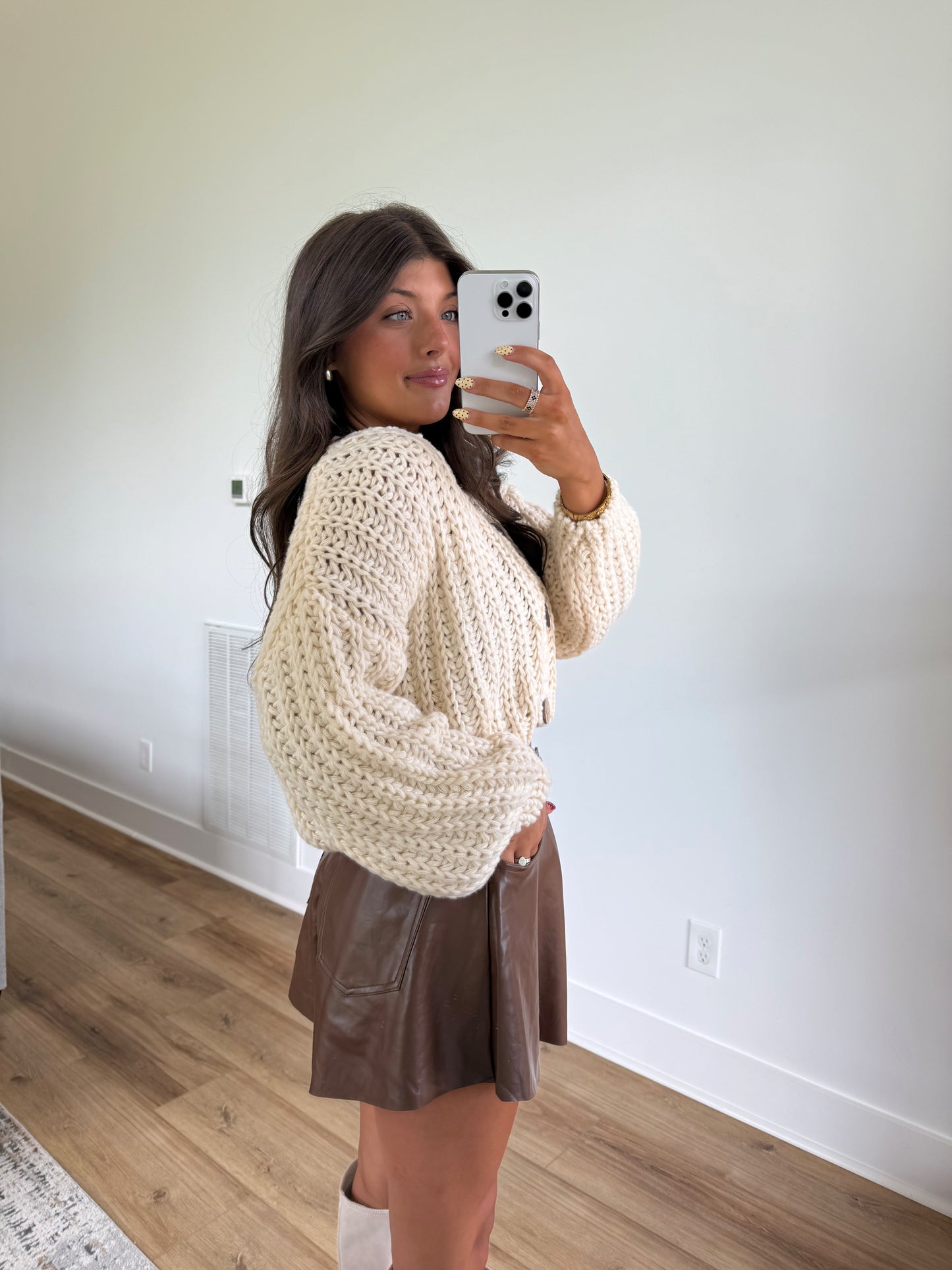 Cream Cropped Cardigan
