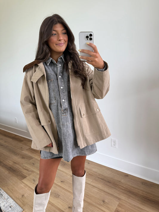 Corduroy Collar Barn Jacket (Beige)