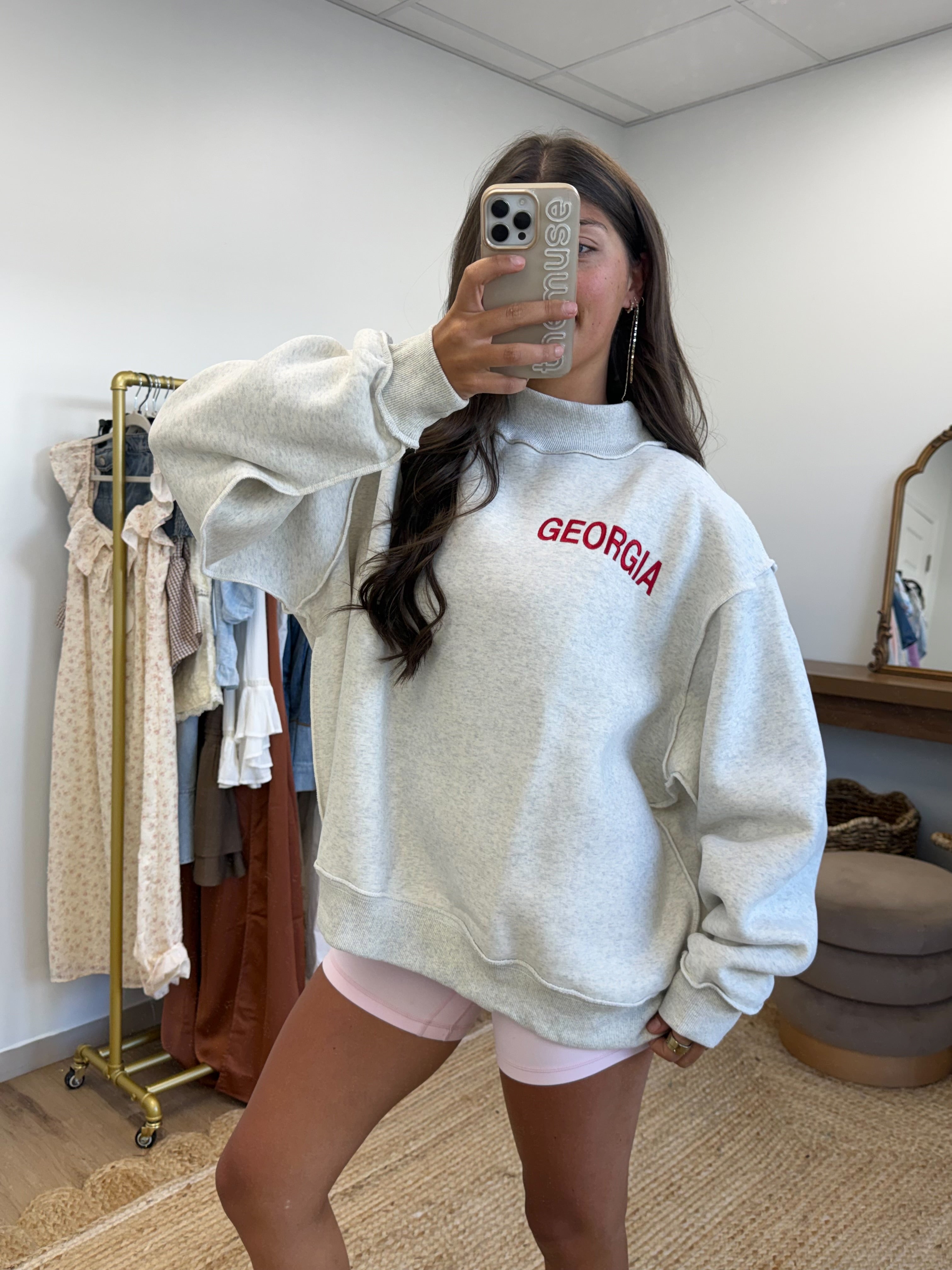 G E O R G I A Mockneck