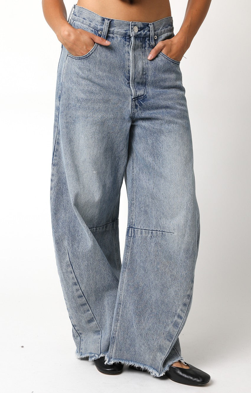 Linny Barrel Jeans(PRE-ORDER (1-2 week)/ Restock)