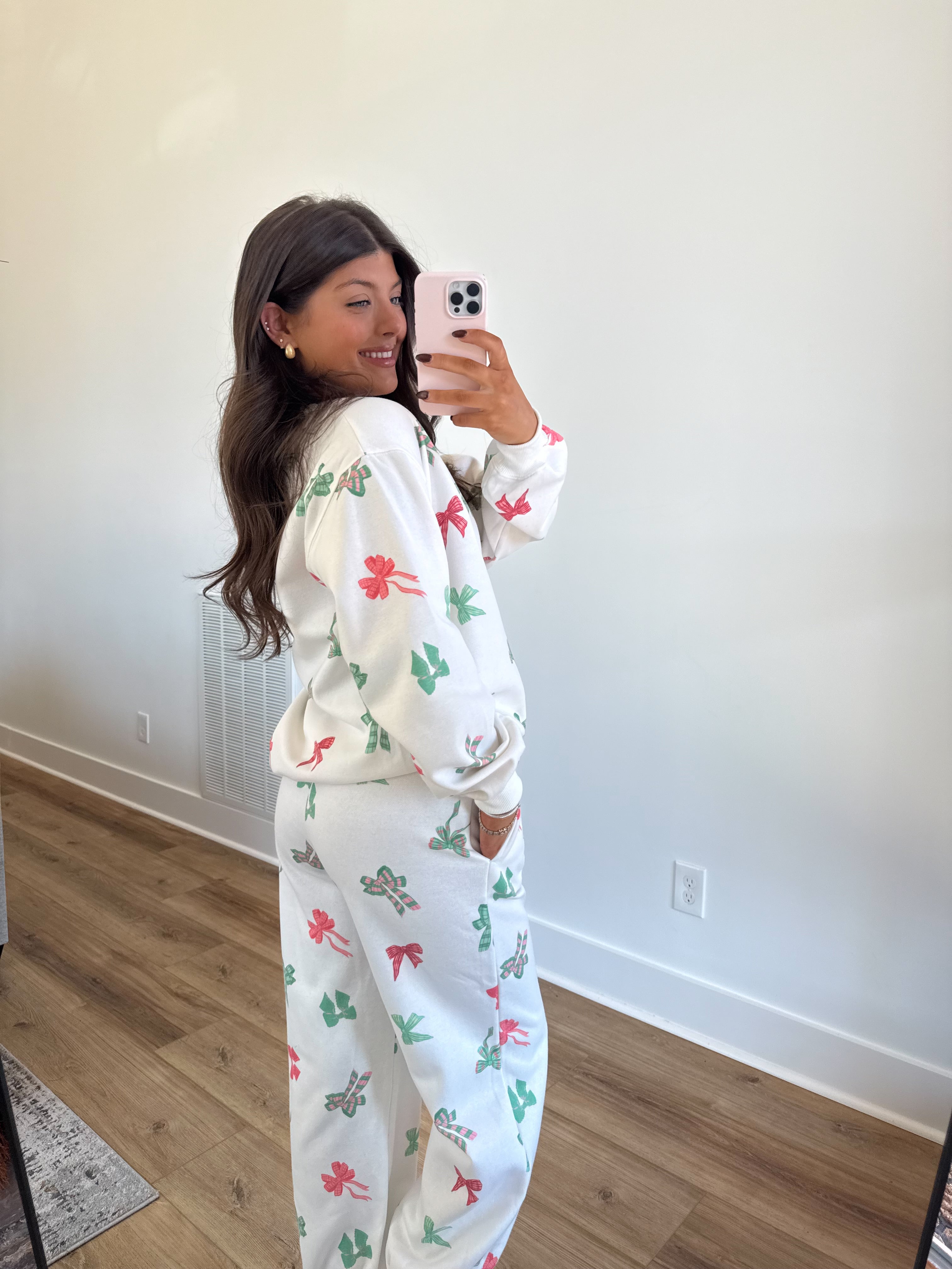 The Tied With a Bow Set