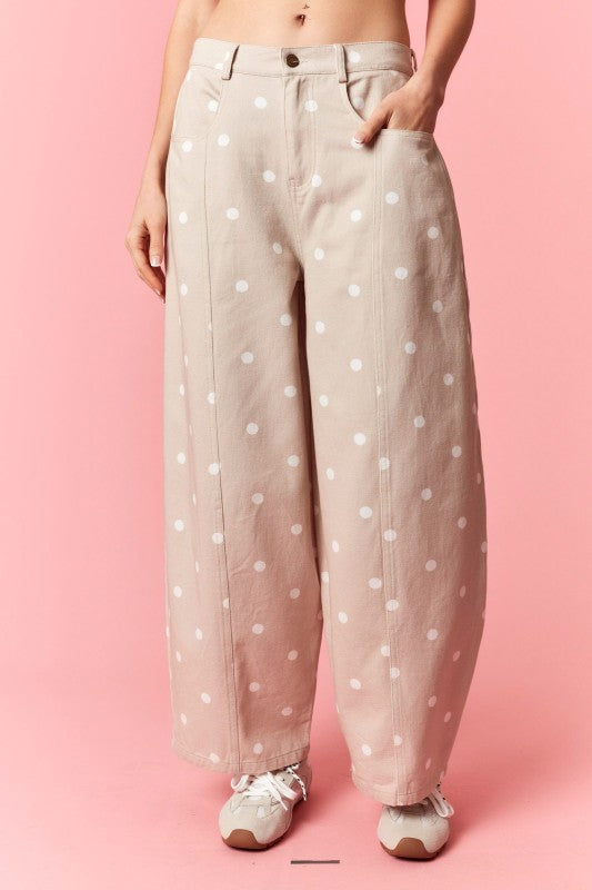 The Polly Barrel Jean (Tan/White)