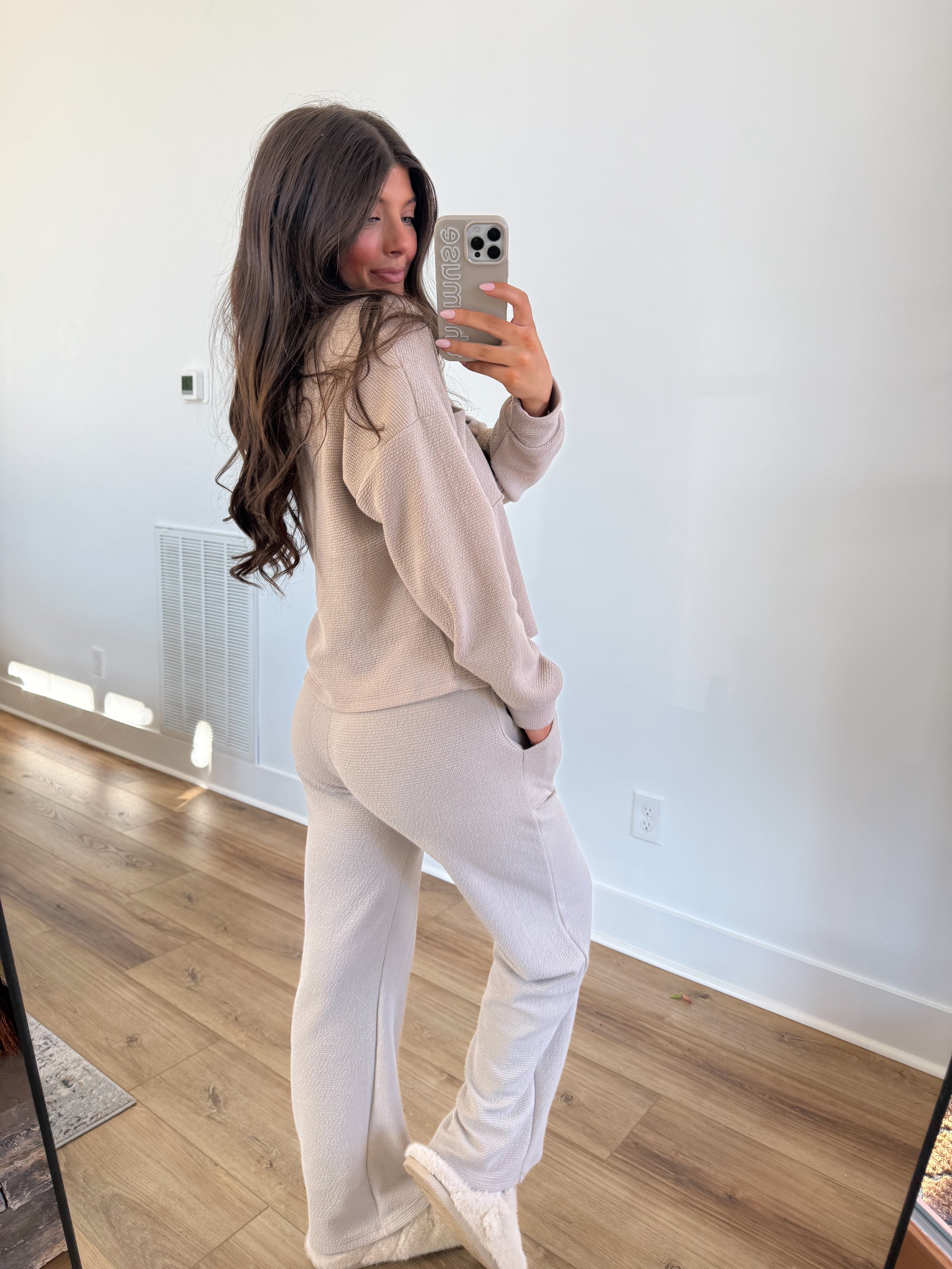 Essential Lounge Long Sleeve TOP (Taupe)