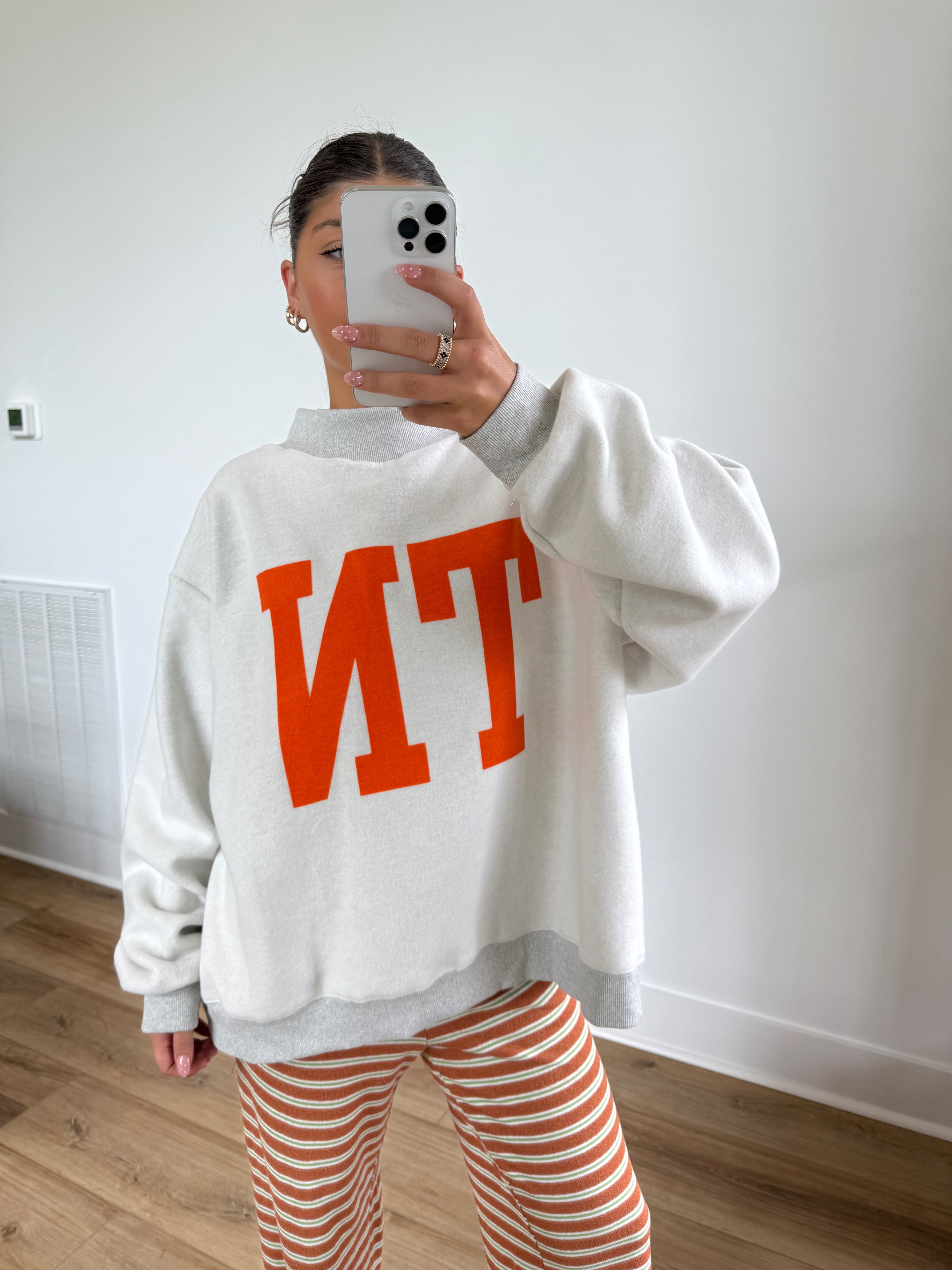 Tennessee x TN Mockneck
