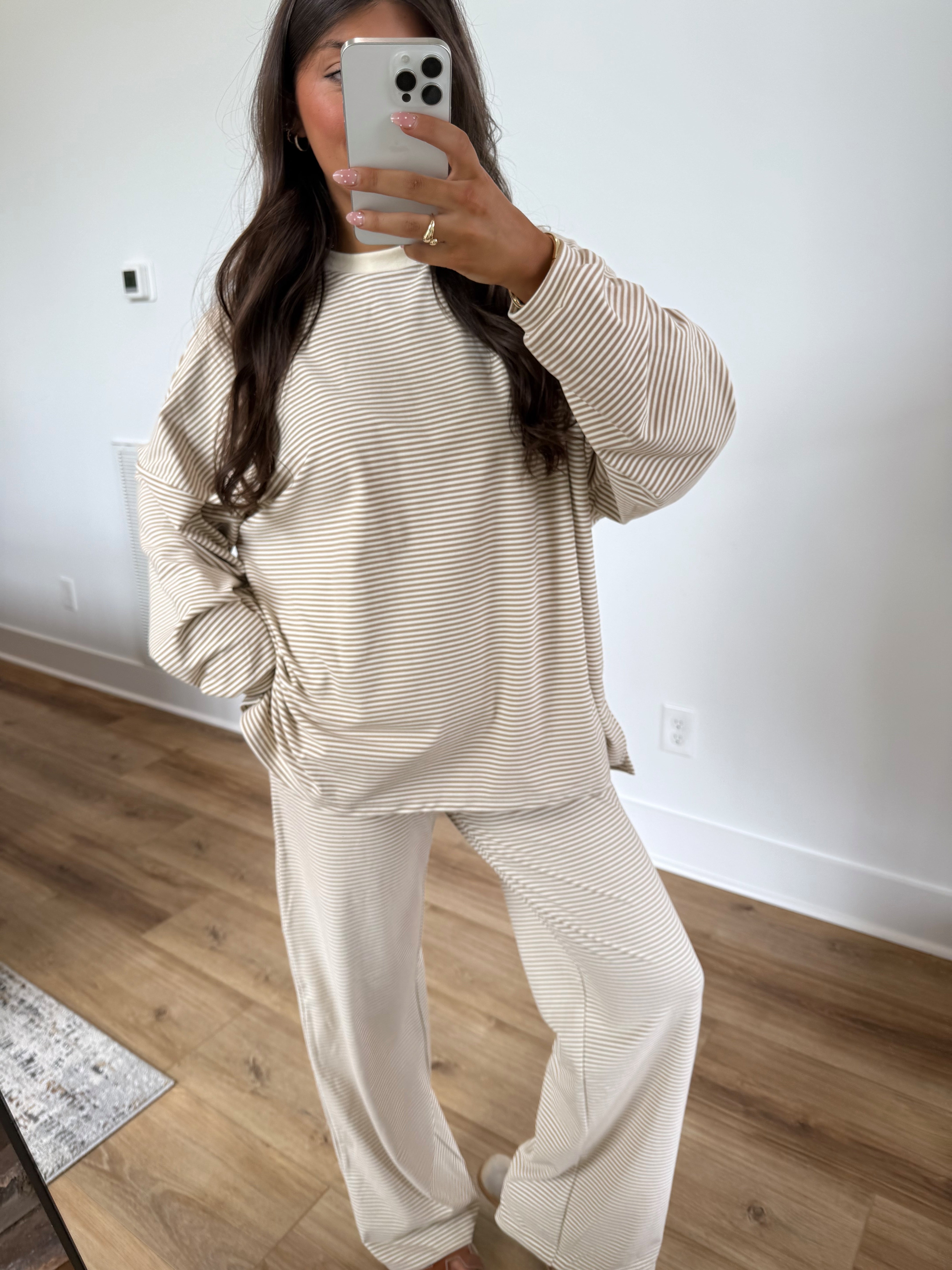 October Fleece TOP (Tan/Cream)