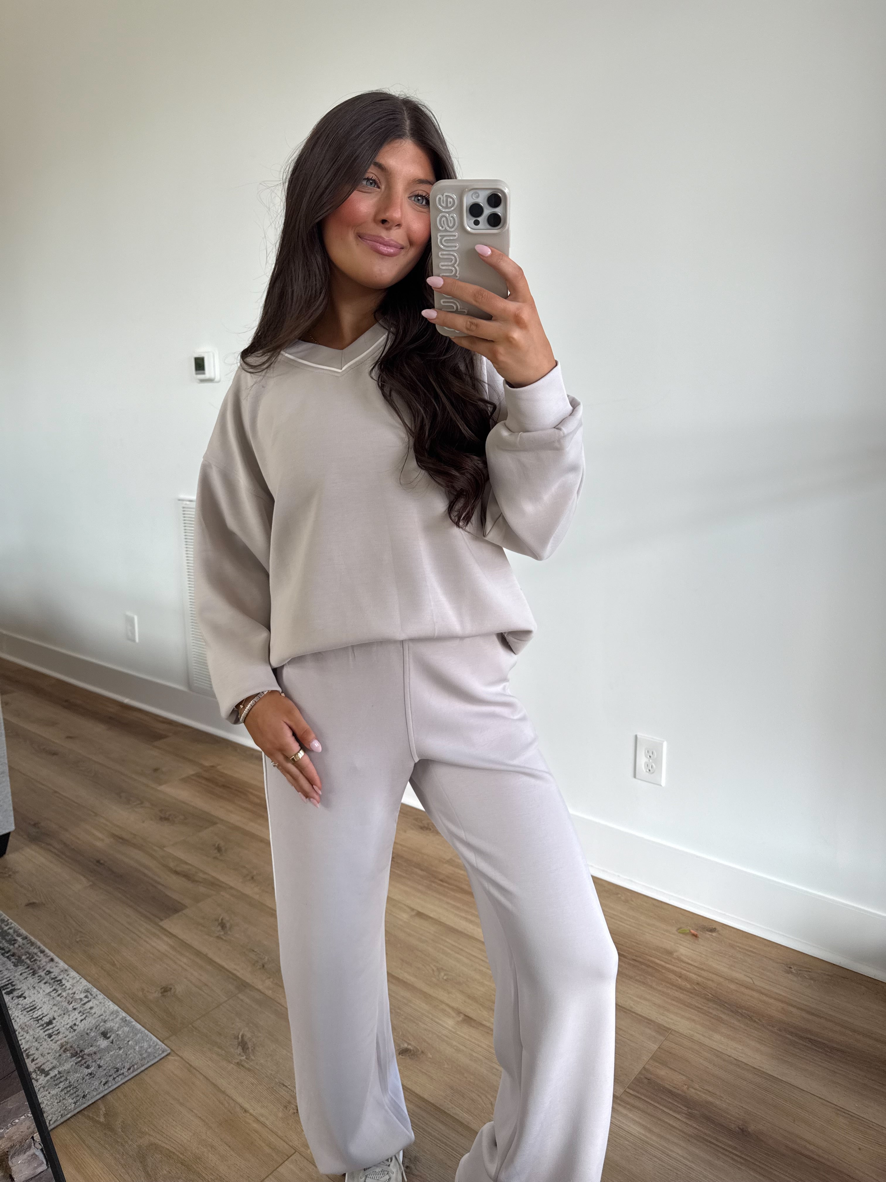 White Trim Mocha Cream Set