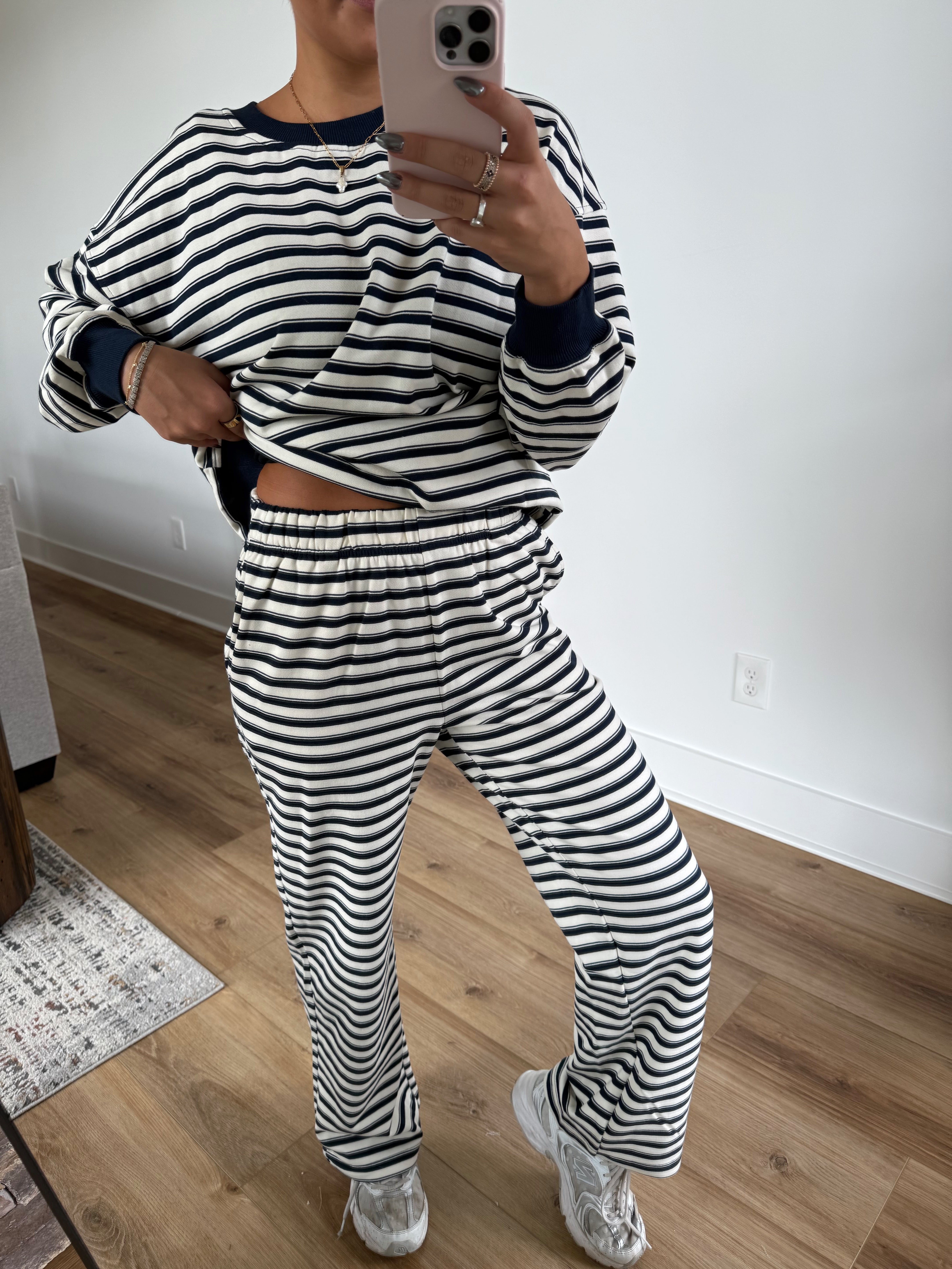 The Clean Line Set (Navy)