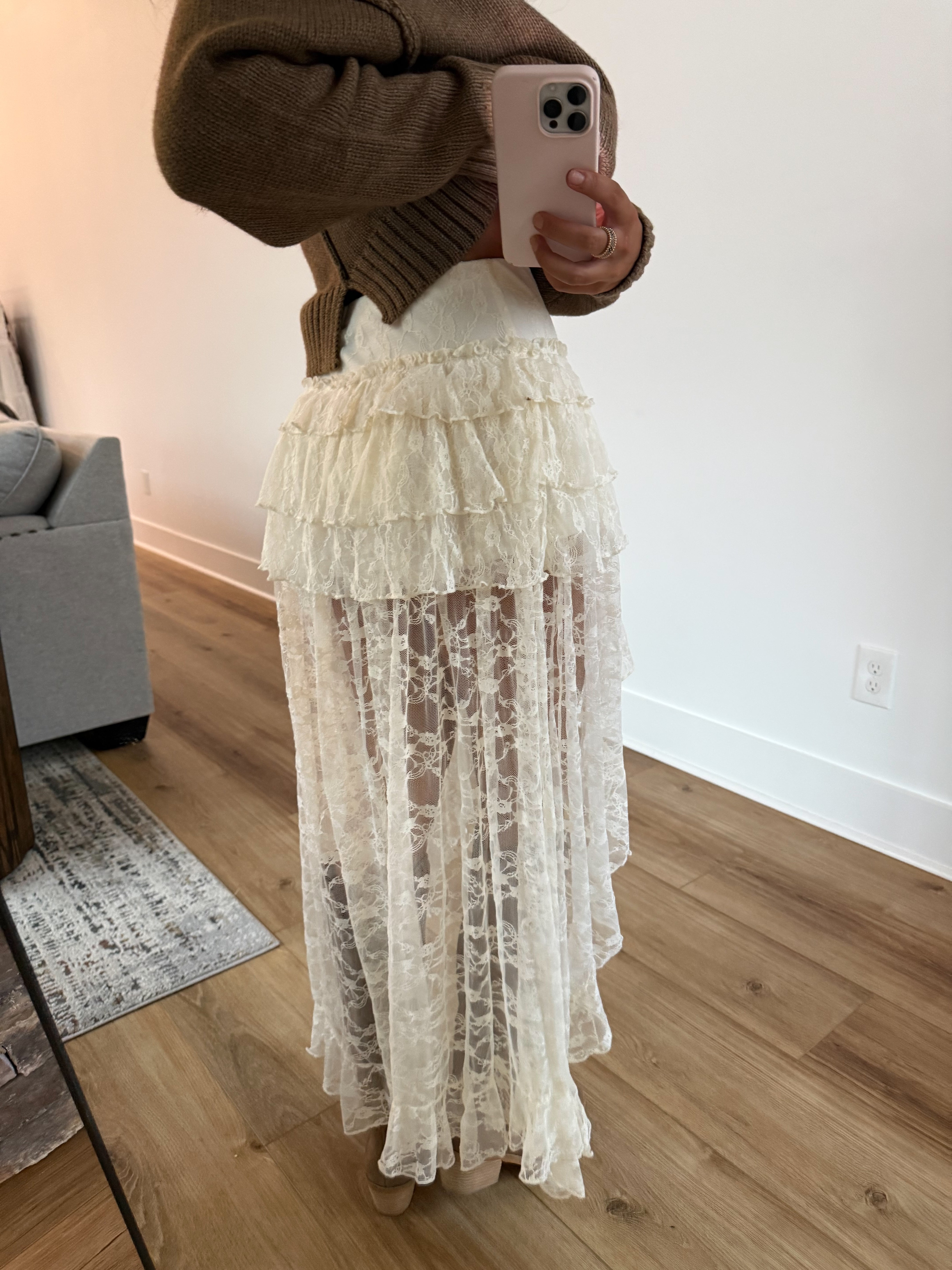 Amarillo Lace Skirt