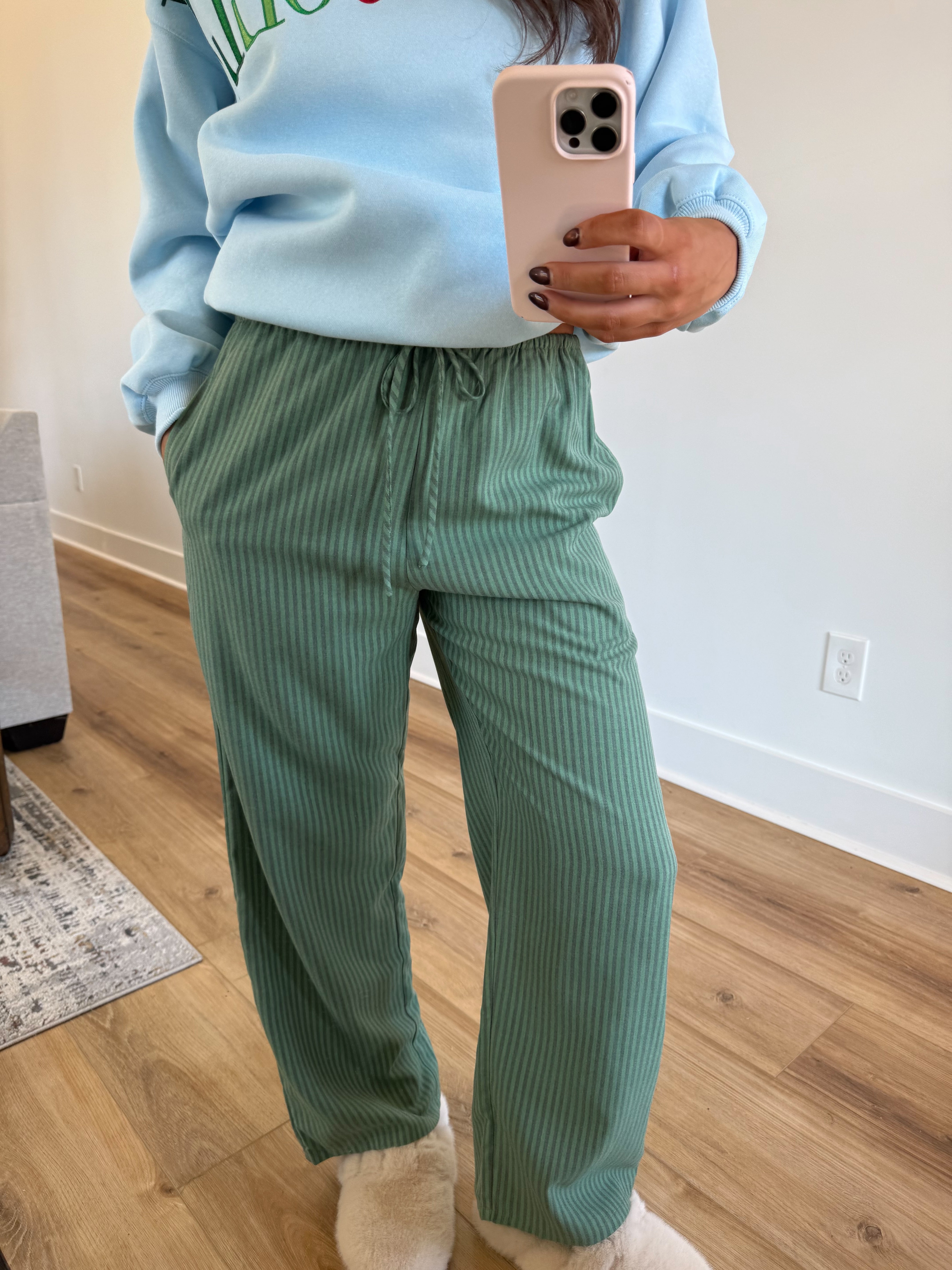 The Mistletoe Lounge Pants