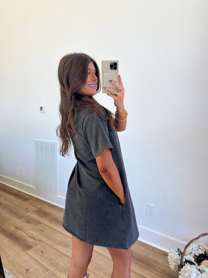 Black Double Pocket Denim Dress