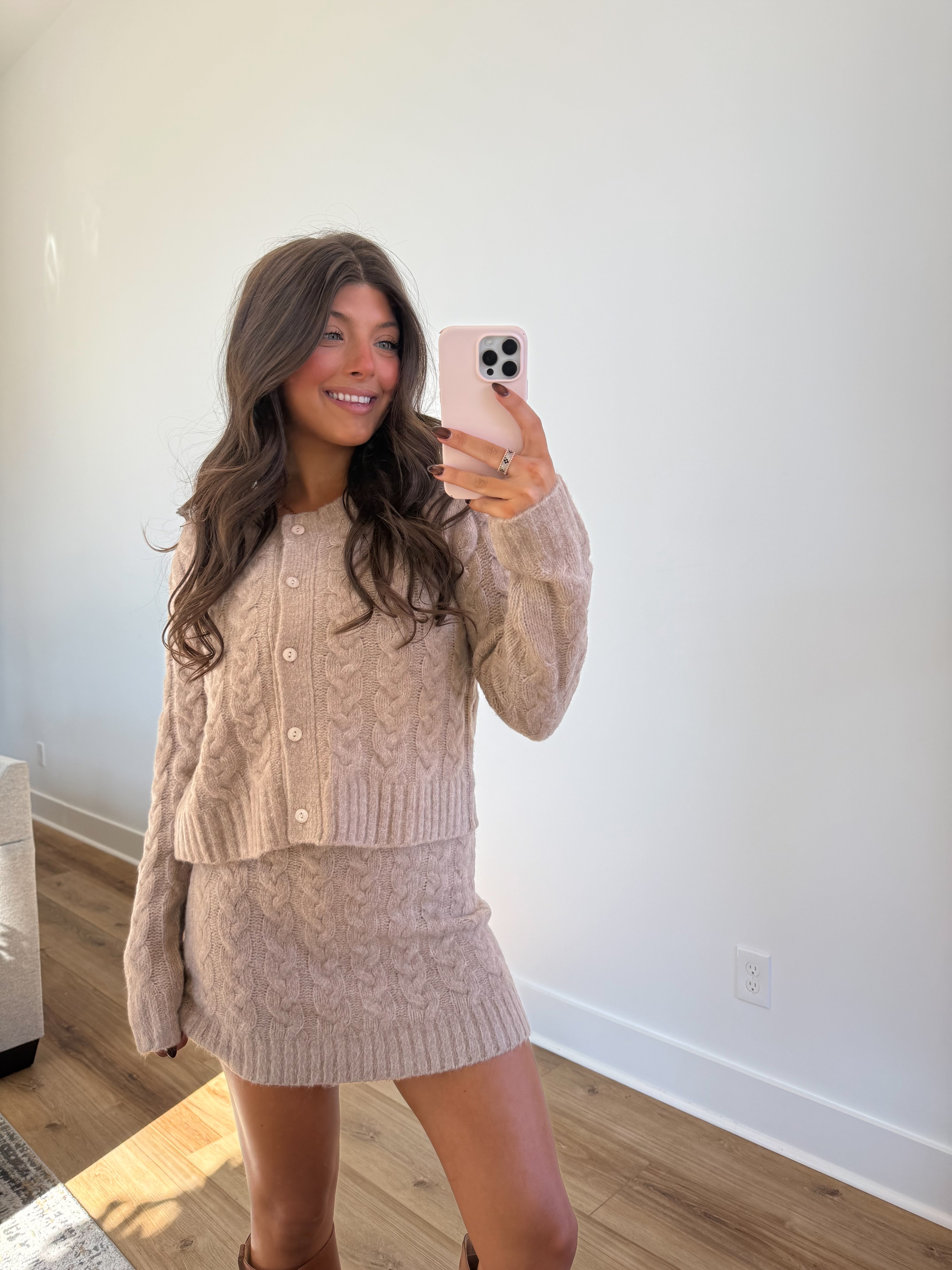 The Ivy Cable Set (Tan)