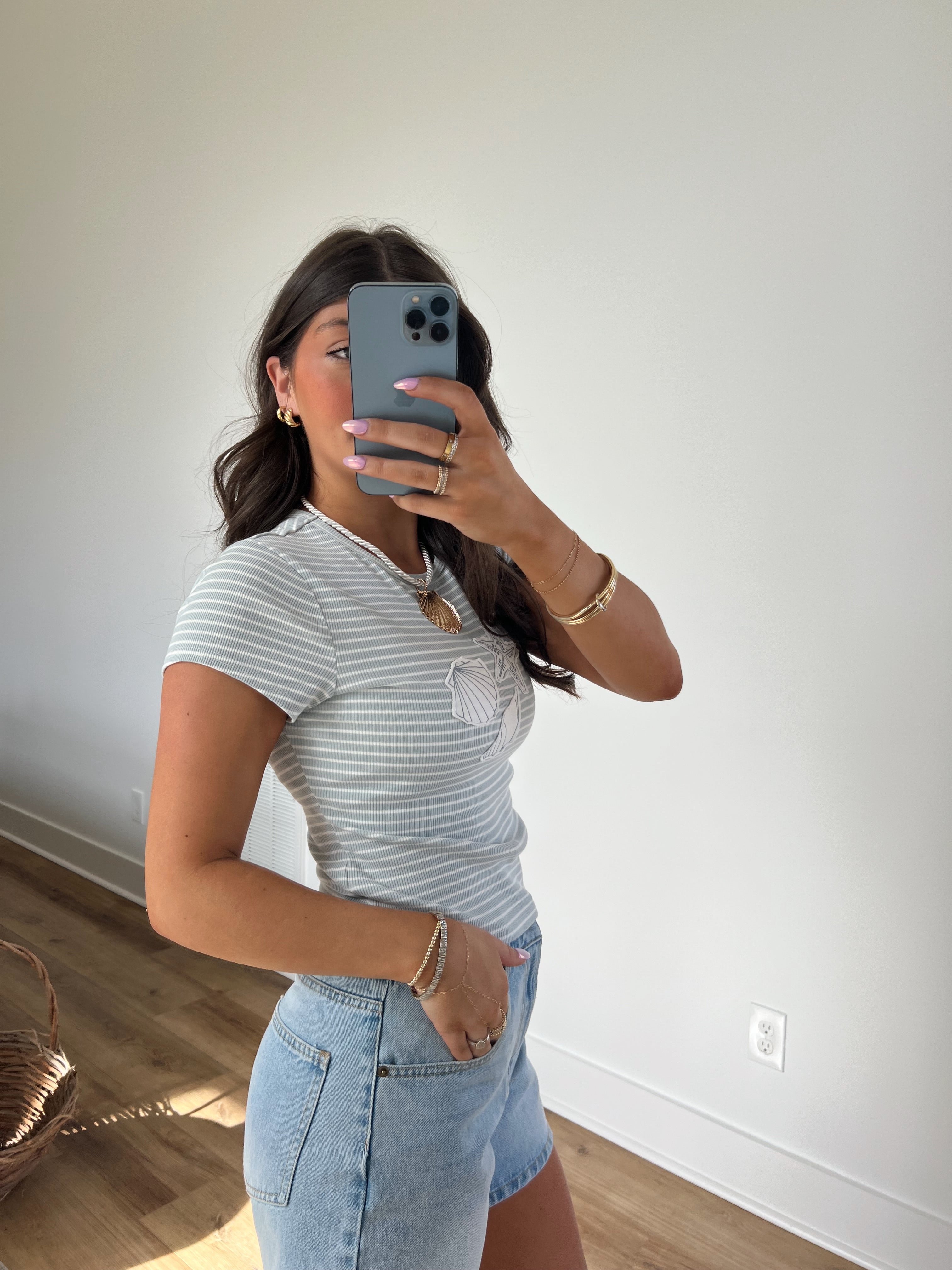 Shell Baby Tee (Restock)