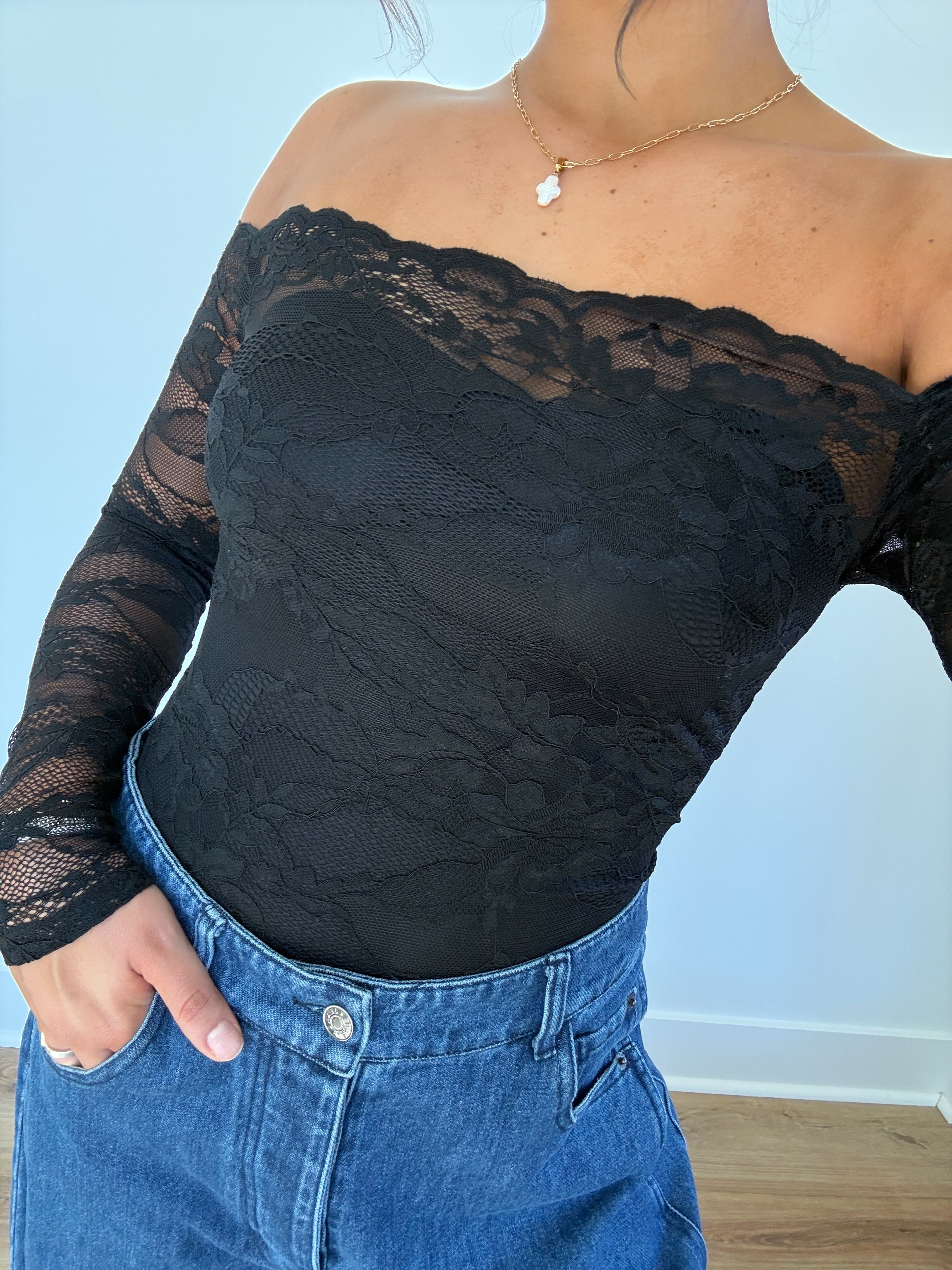 Bella Lace Top