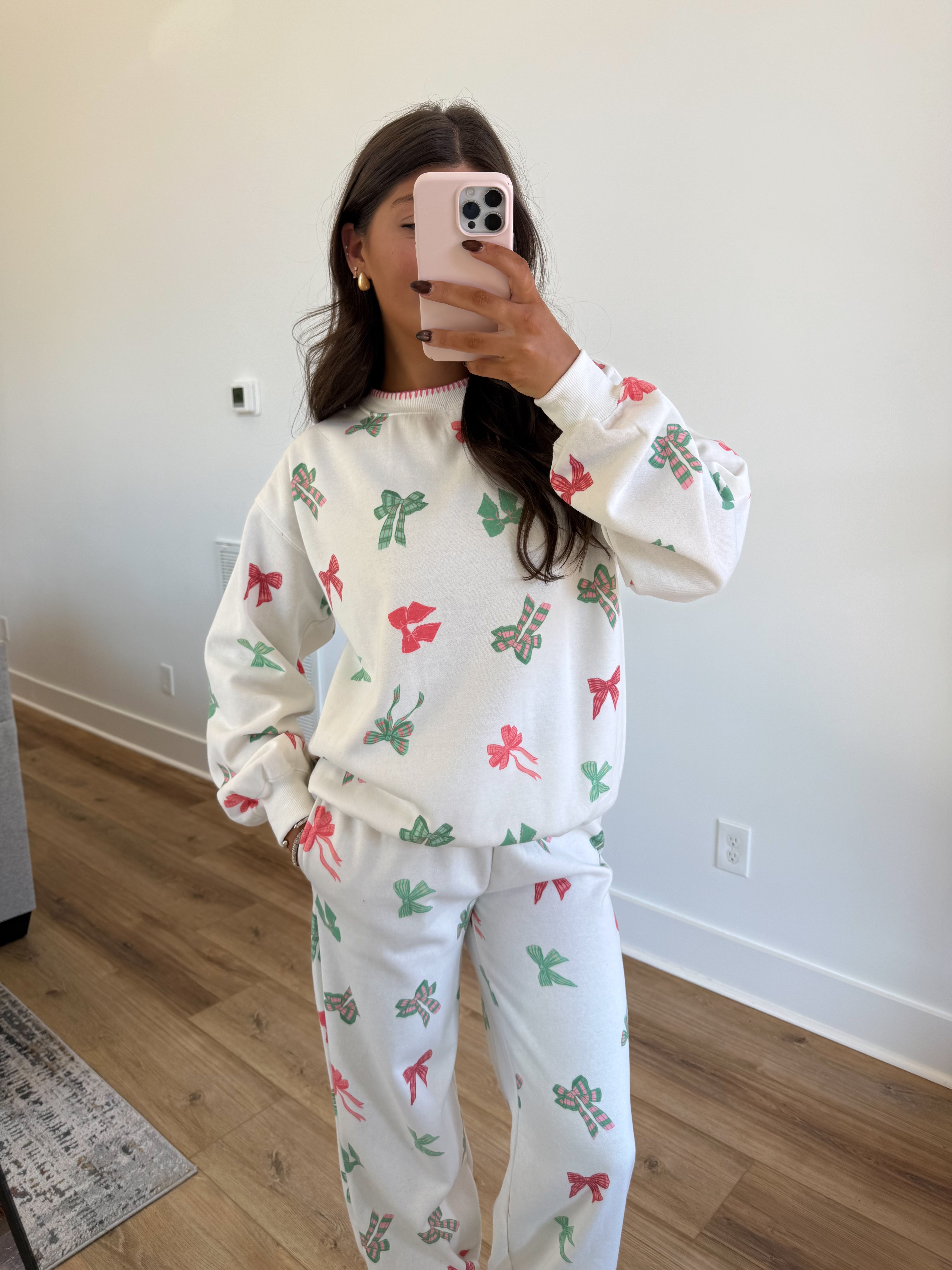 The Tied With a Bow Set