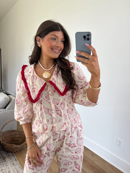 Seashell Fitted Blouse