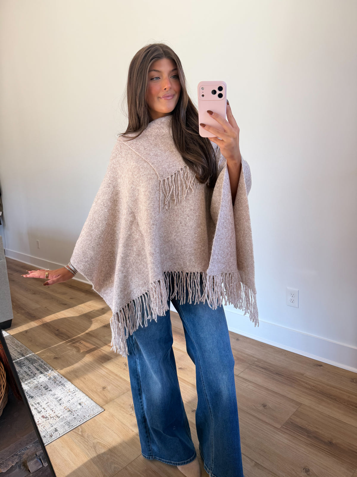Reece Fringe Poncho (Oatmeal)
