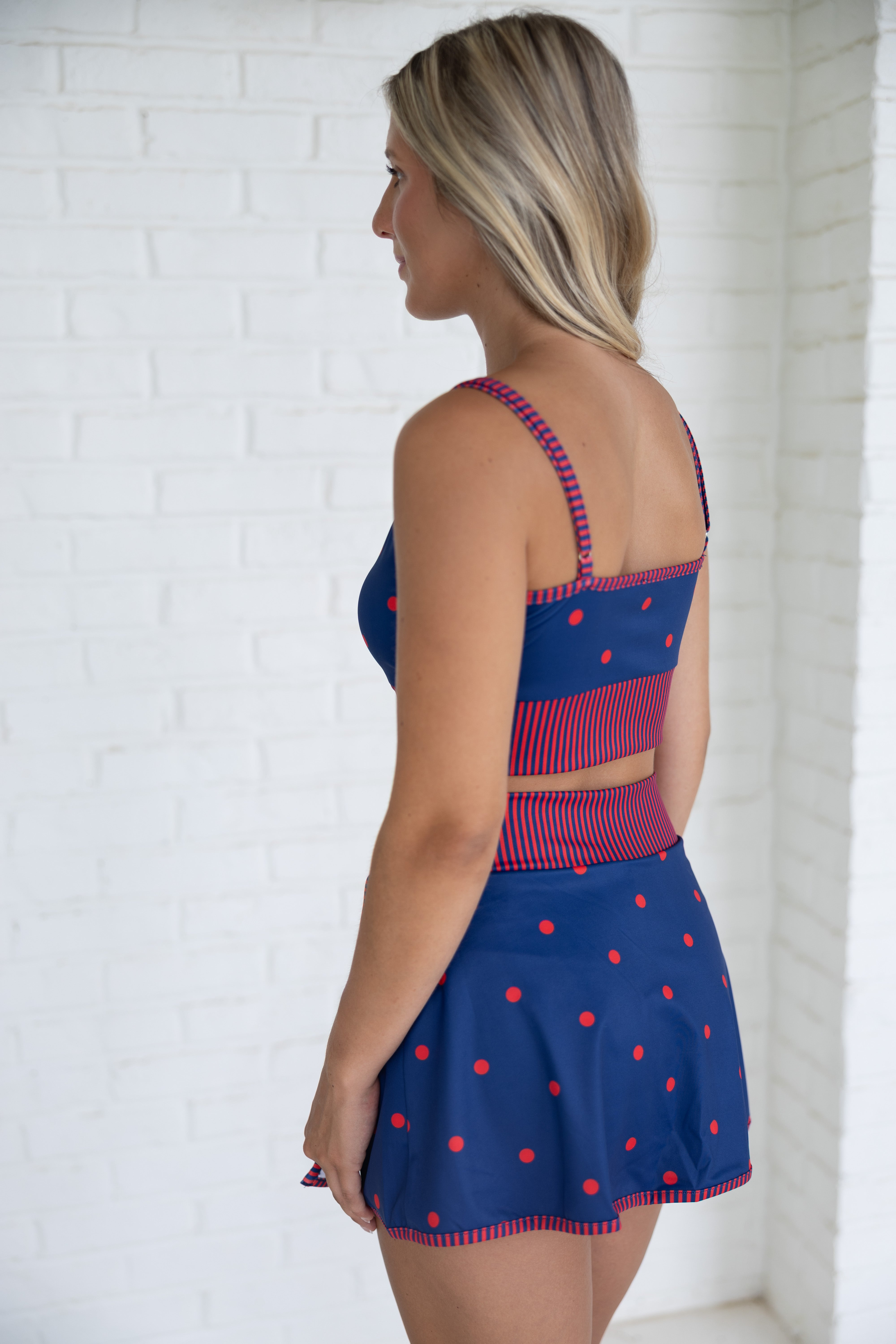 Dotted Lines Athletic Set