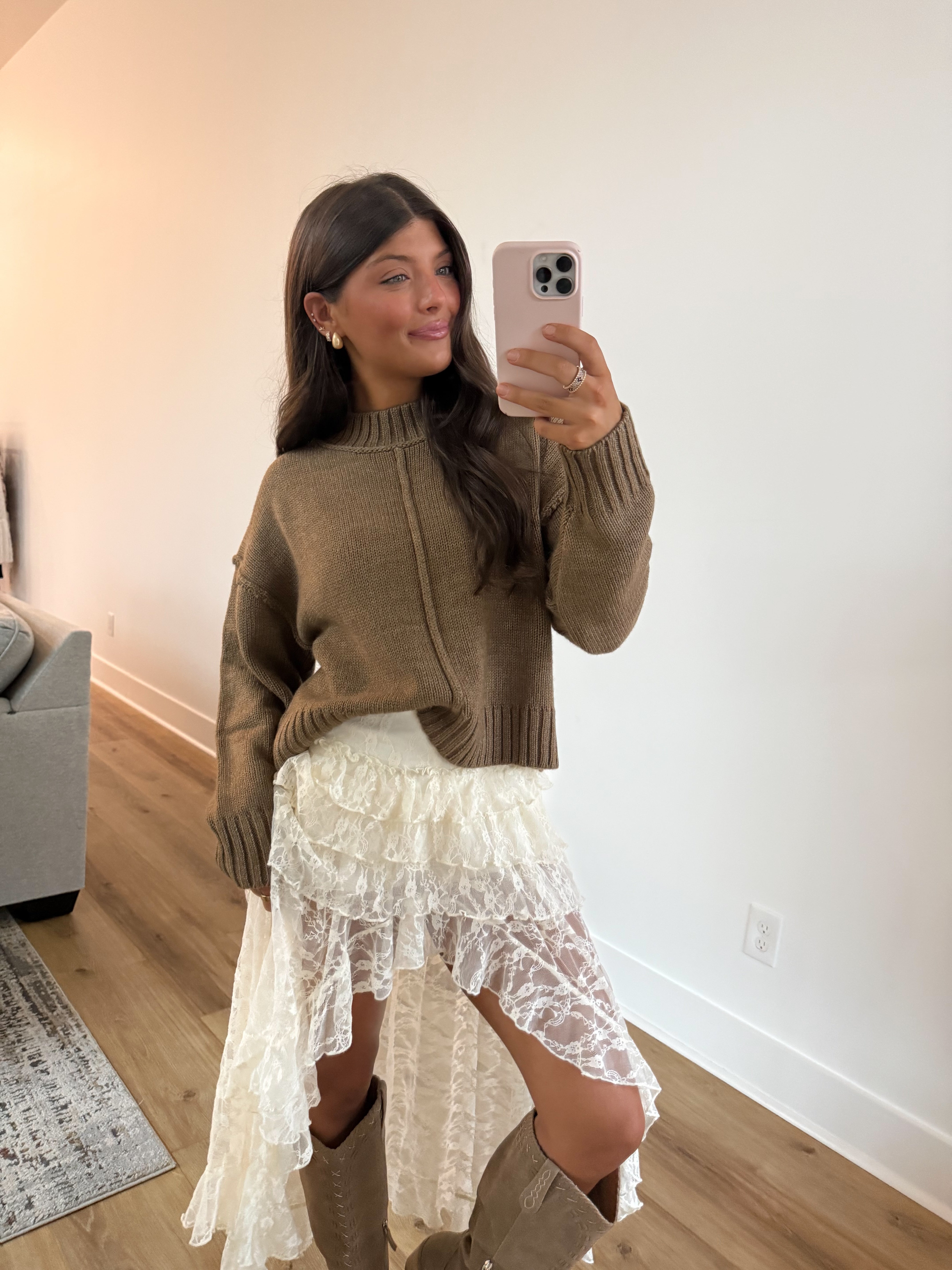 Amarillo Lace Skirt