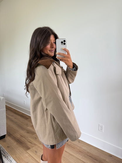 Corduroy Collar Barn Jacket (Beige)