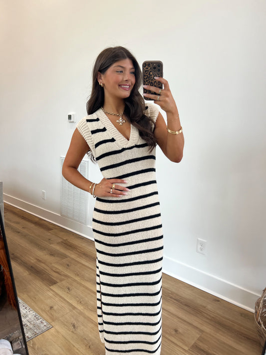 (Natural Black) Maria Maxi Dress