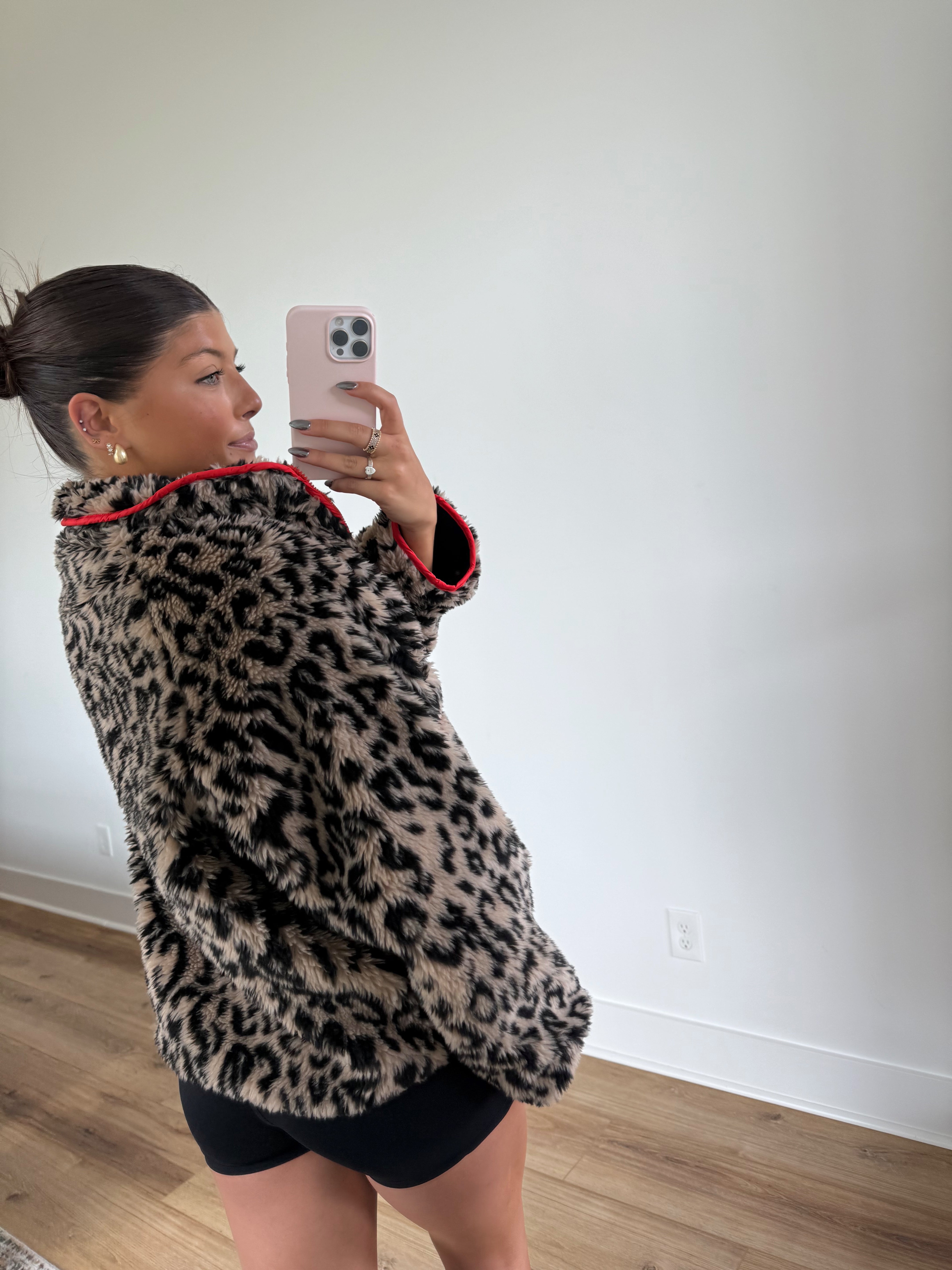 The Redline Cheetah Pullover(PRE-ORDER (End of Dec.)/ Restock)