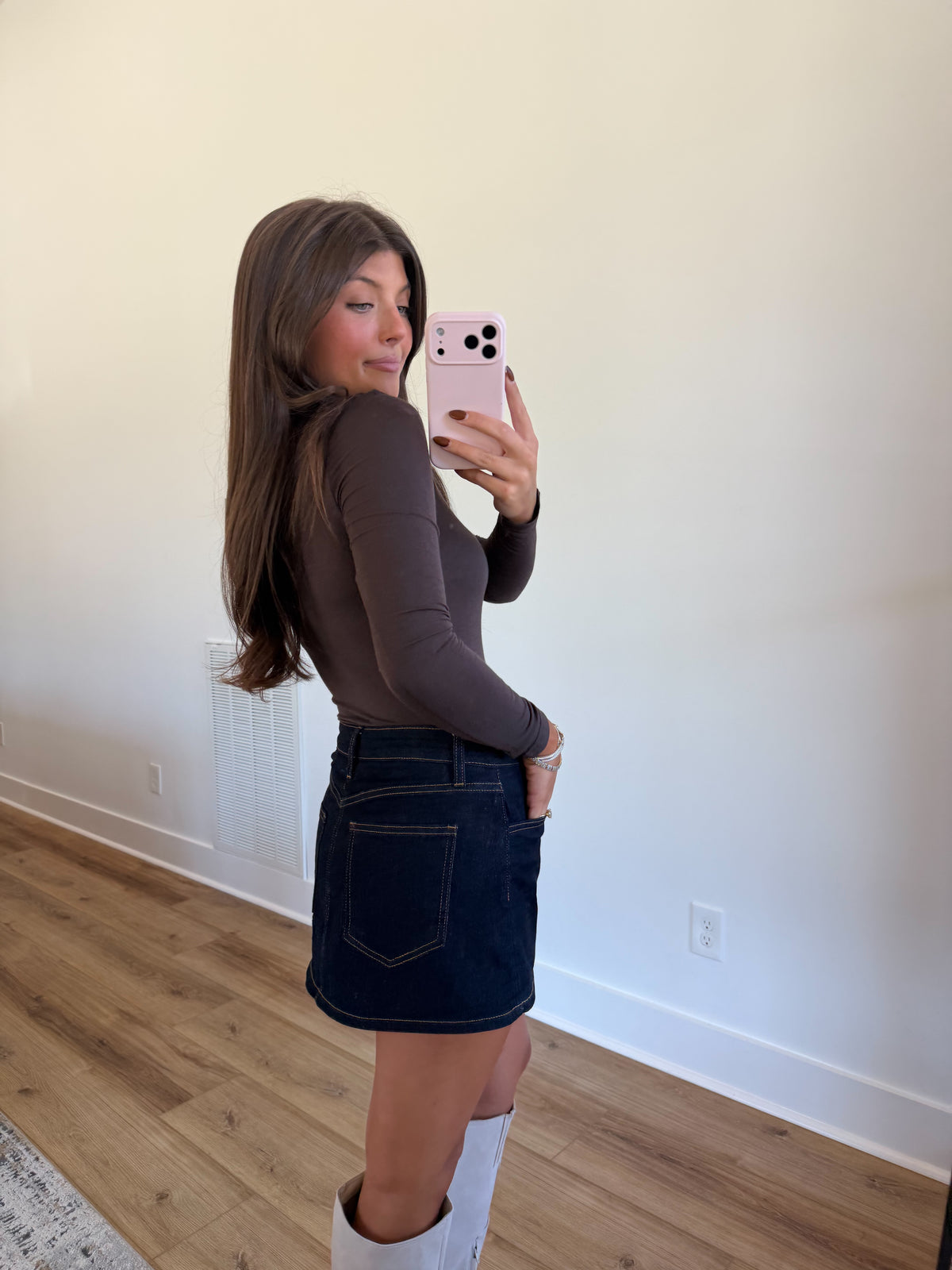 Second Skin Mock Neck Top (Brown)