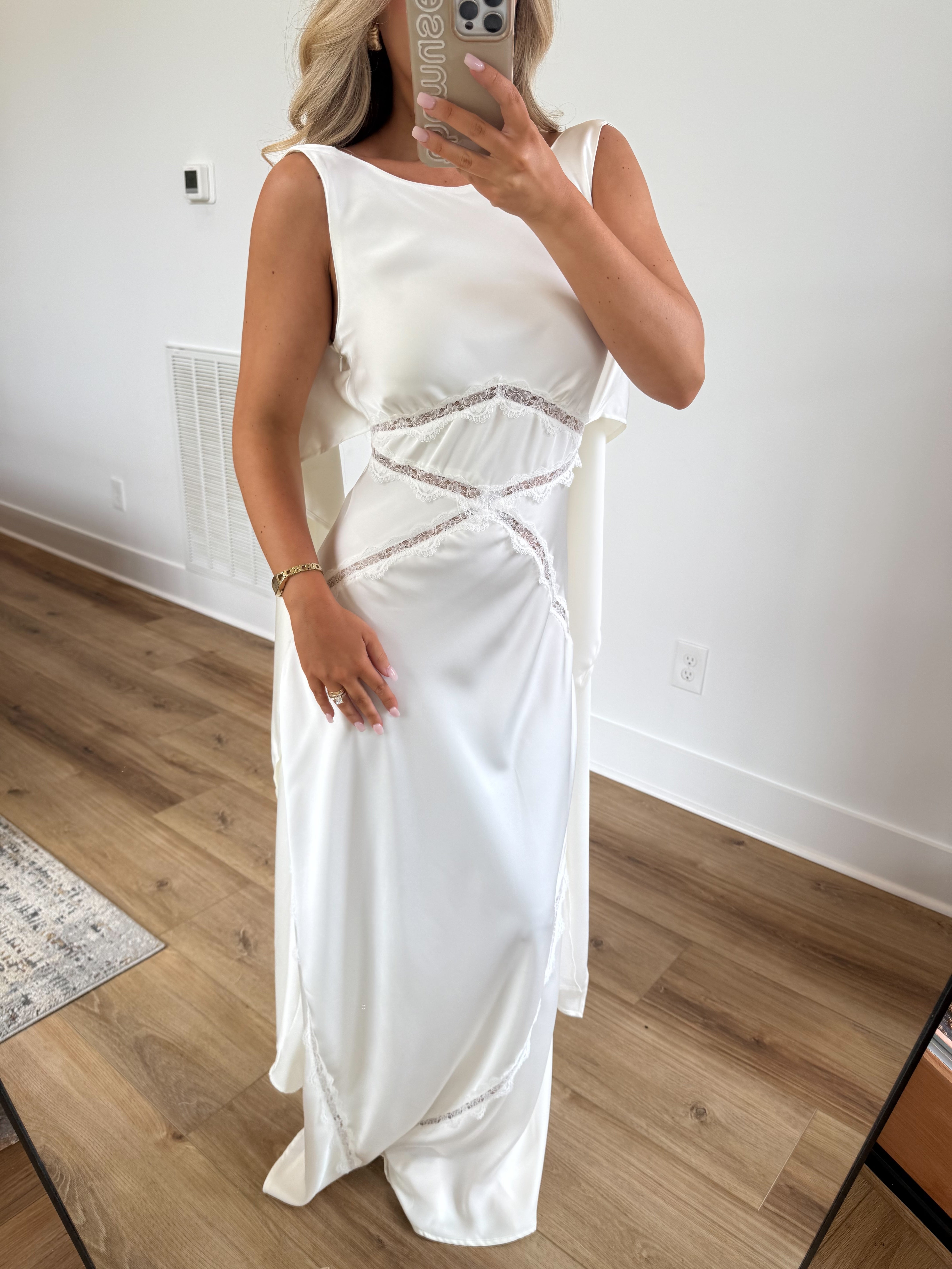Love Story Gown (PRE-ORDER (1-2 WEEKS)/ RESTOCK)