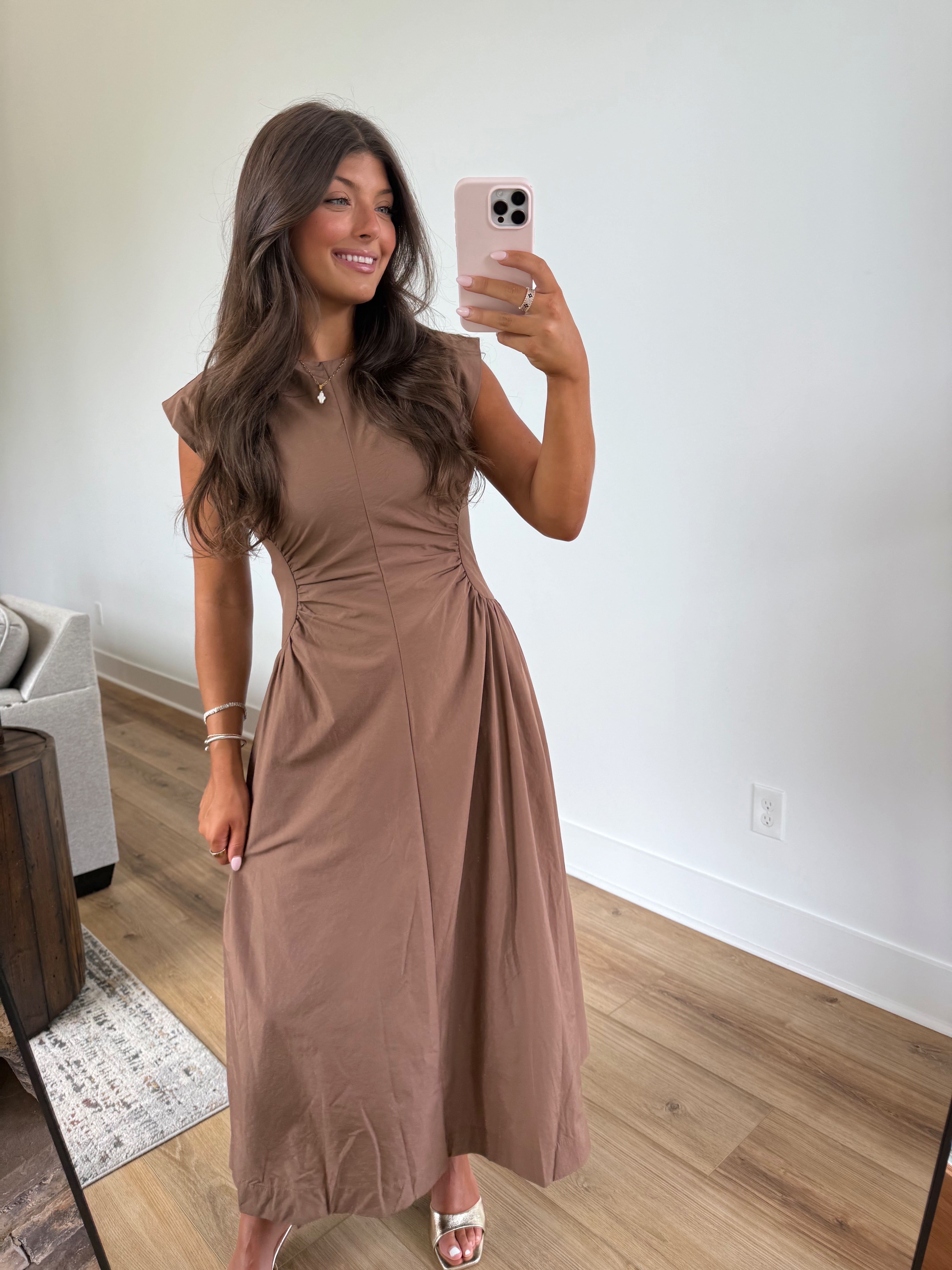 The Sienna Sculpt Dress (Brown)(PRE-ORDER (1-2 week)/ Restock)