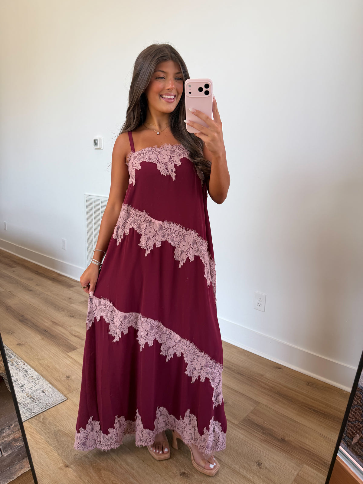 Veronica Lace Maxi (Pink/Burgundy)