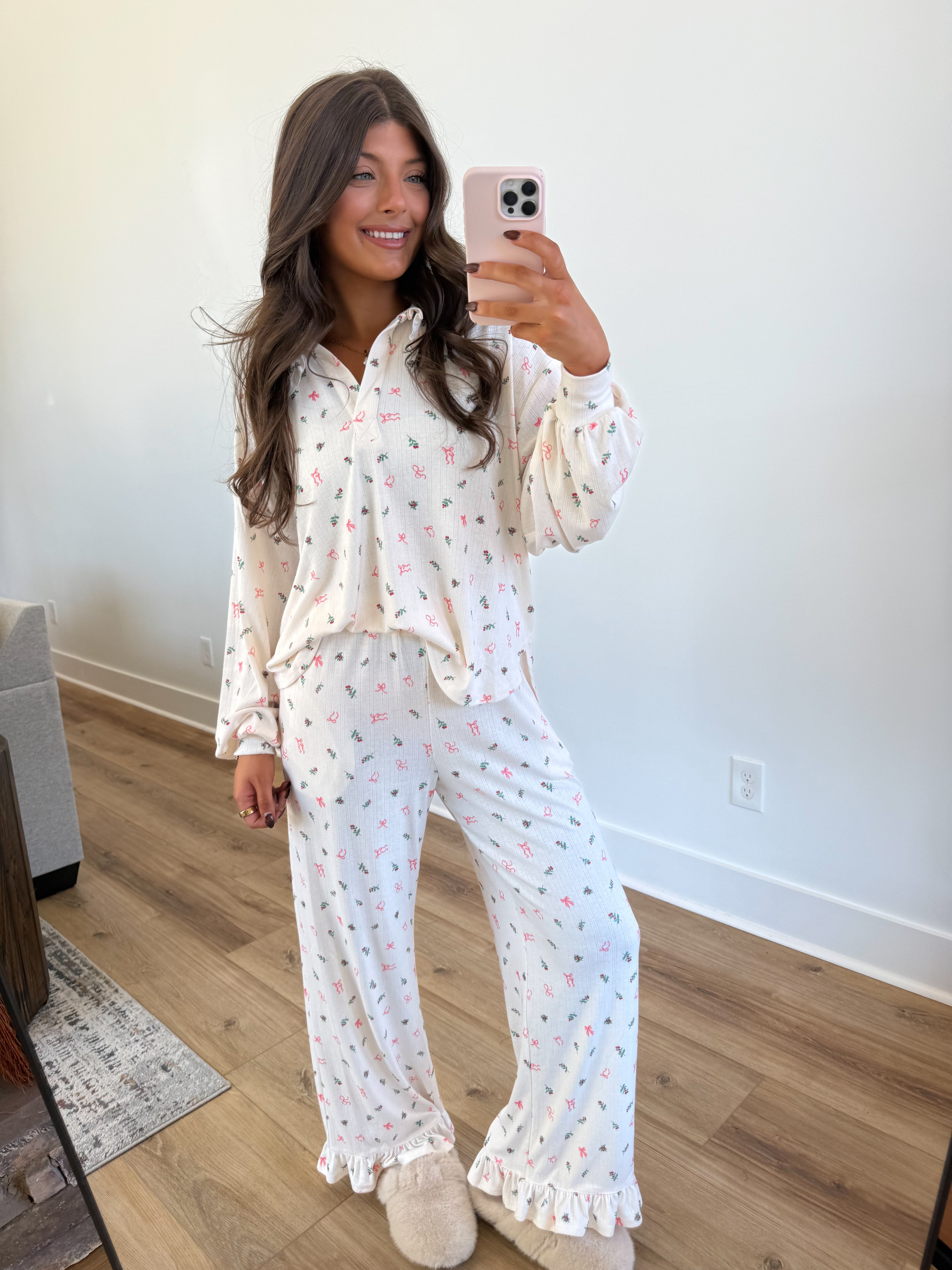 The Mistletoe & Bows PJs