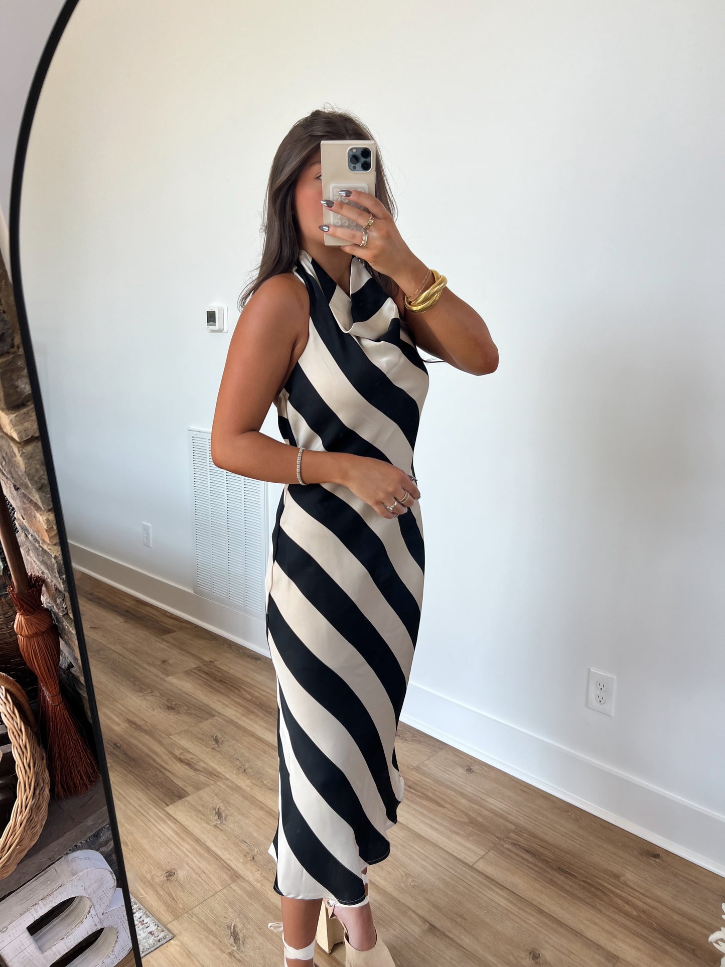 Fall Spiral Halter Neck Midi Dress