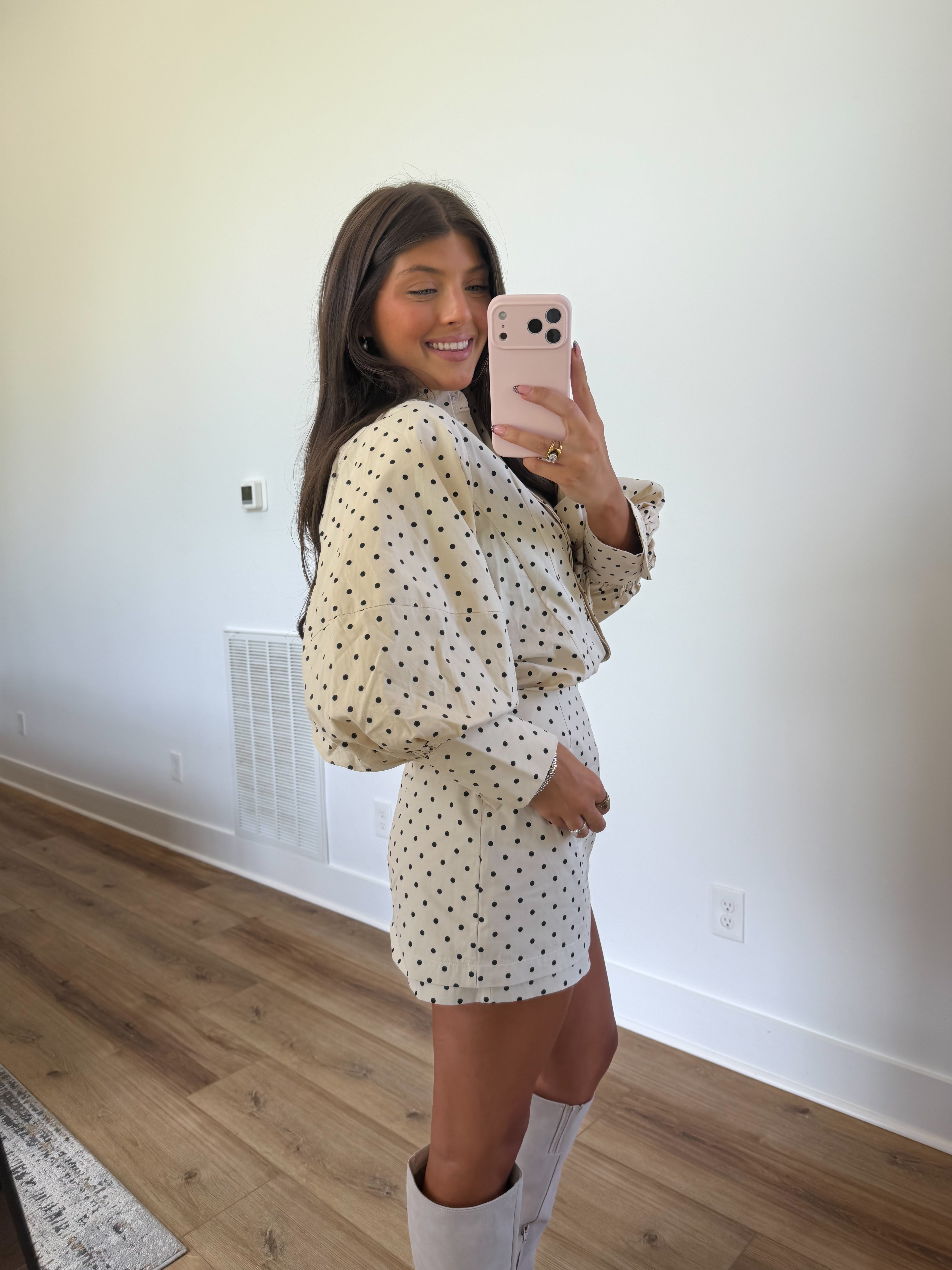 The Tailored Dot Set