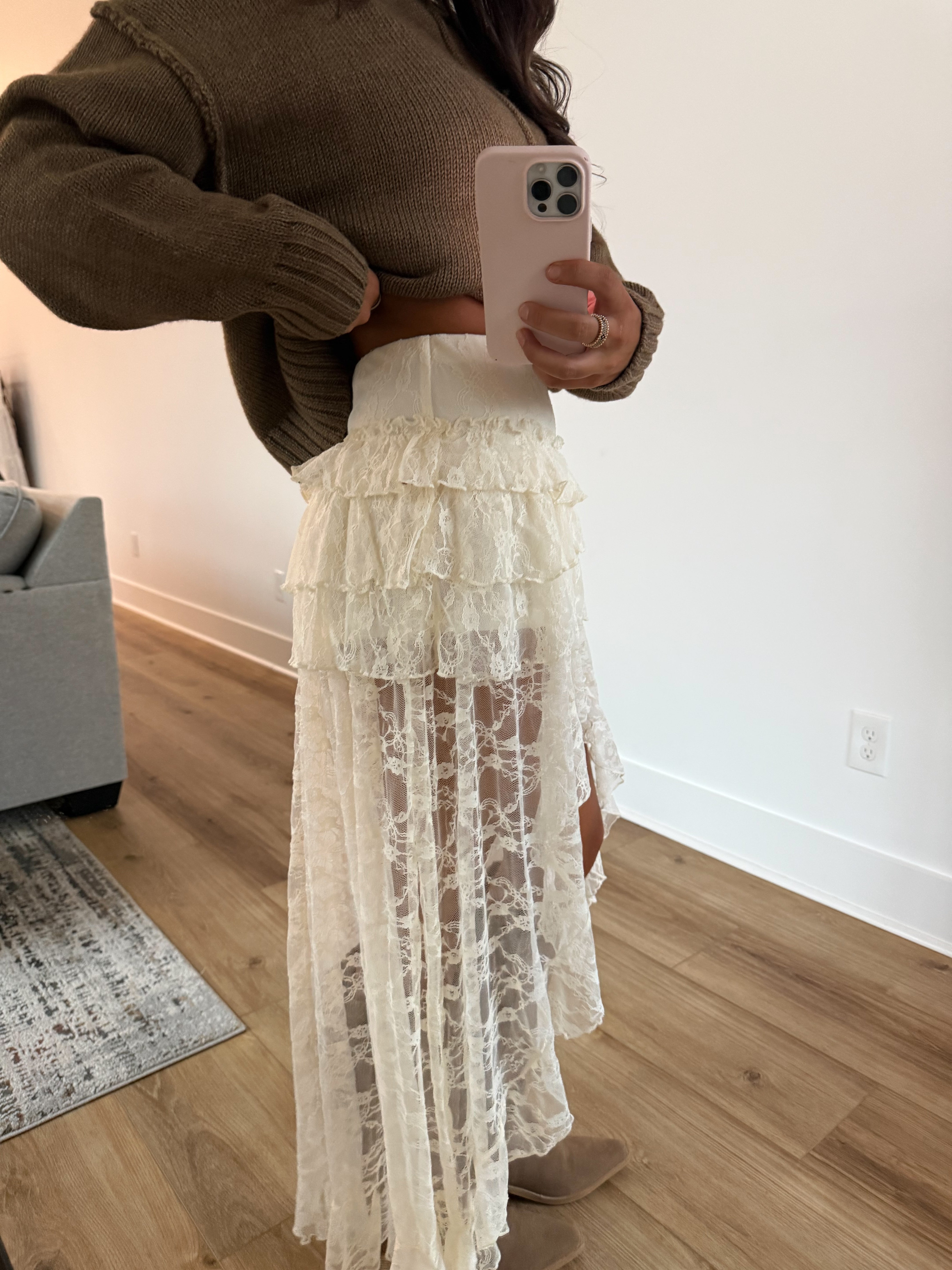 Amarillo Lace Skirt