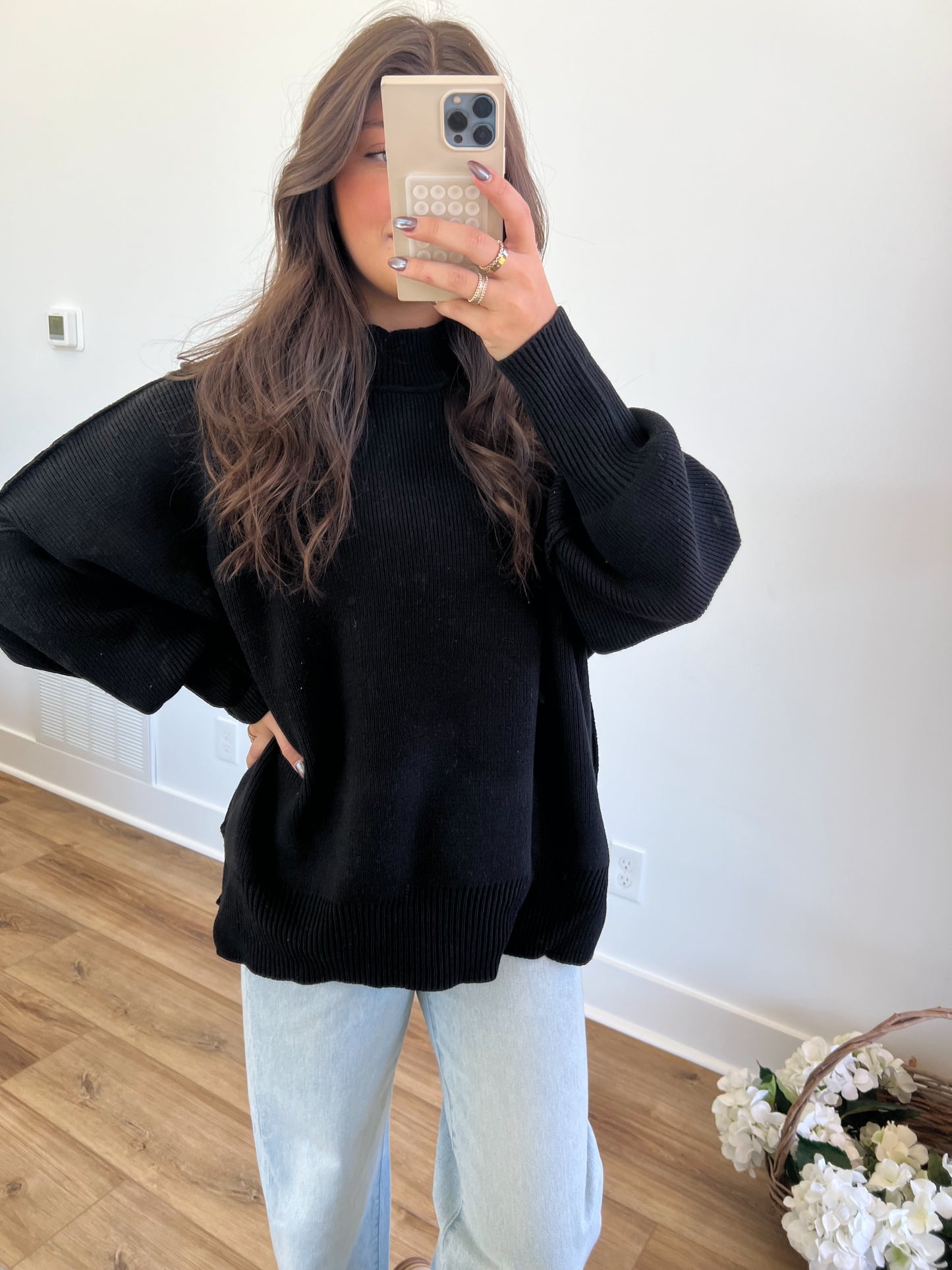 Black Essential Oversized Cozy Knit Sweater