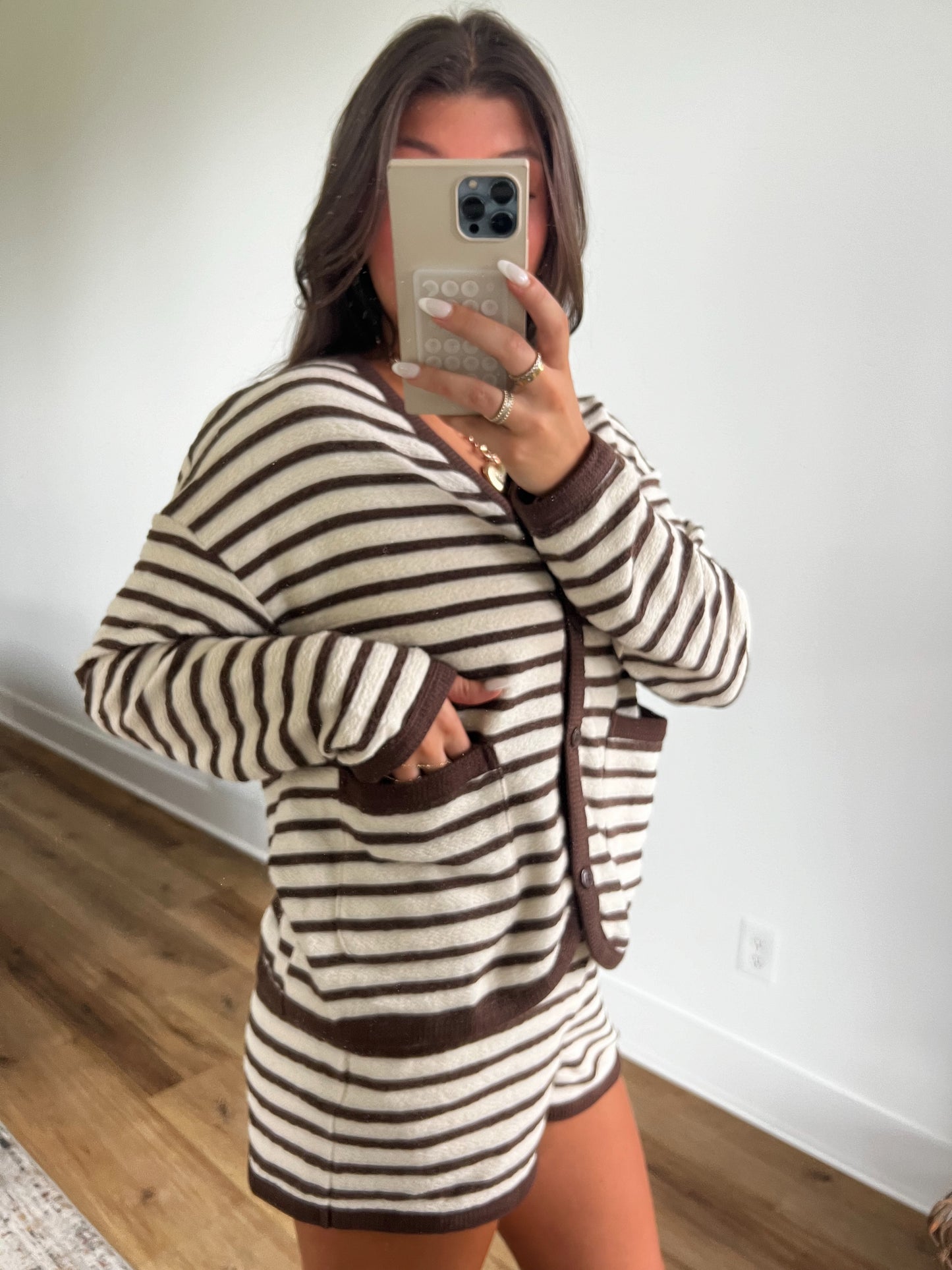 Stripe Cardigan Shorts Set (Brown)