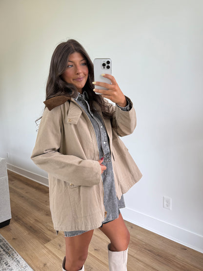 Corduroy Collar Barn Jacket (Beige)