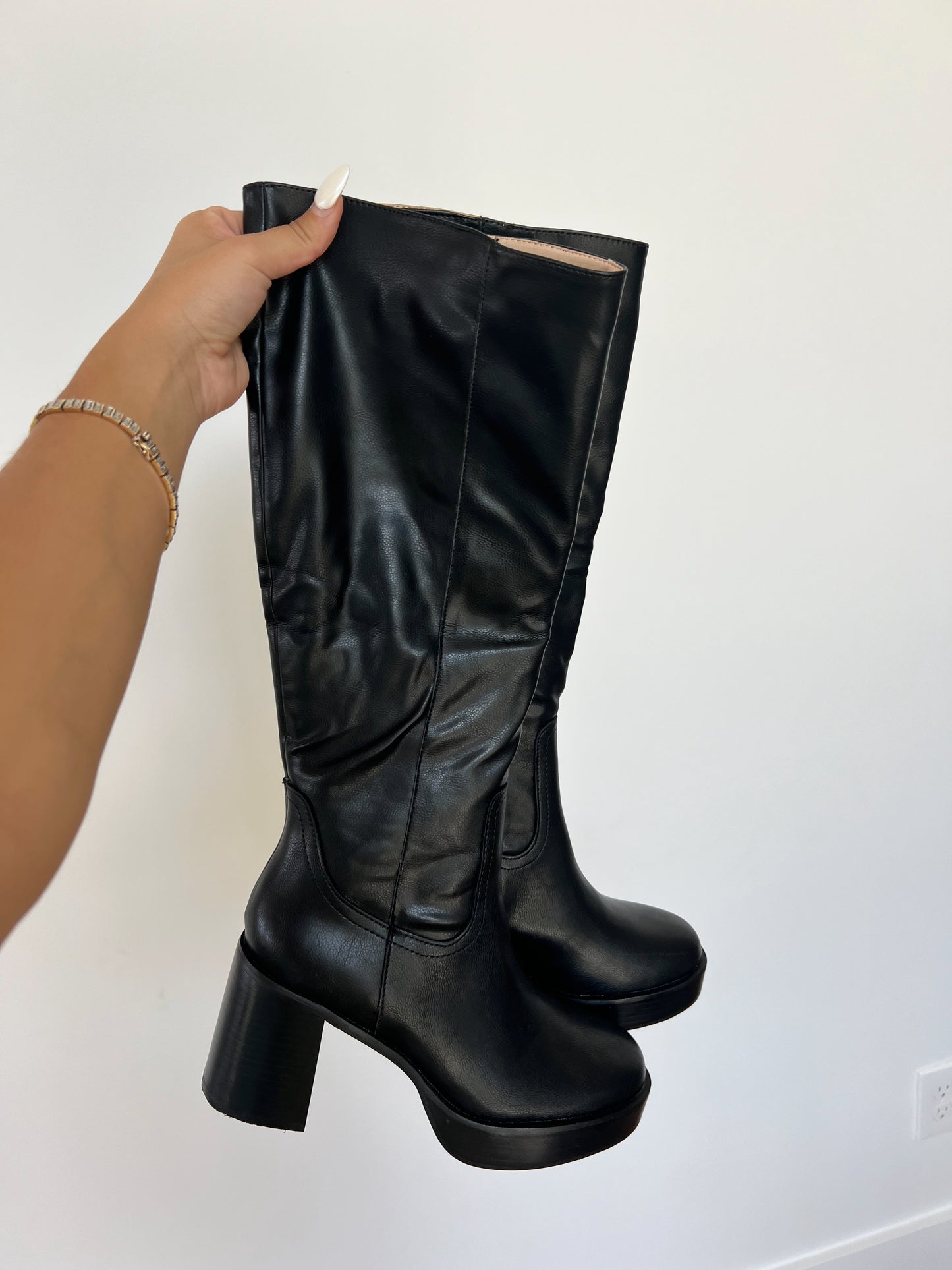 Fall Boot (Black)