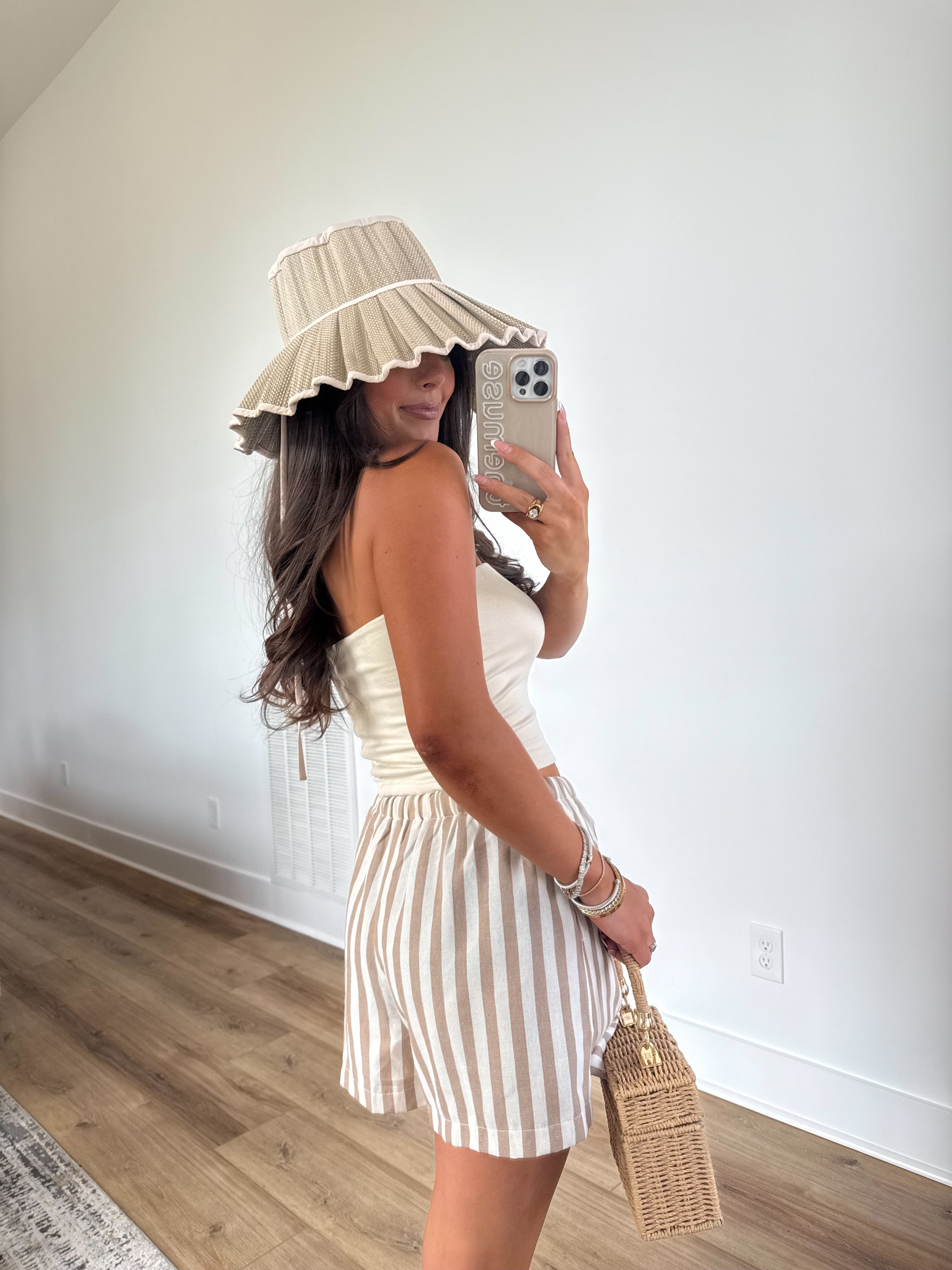 Linen Club Shorts (Beige)