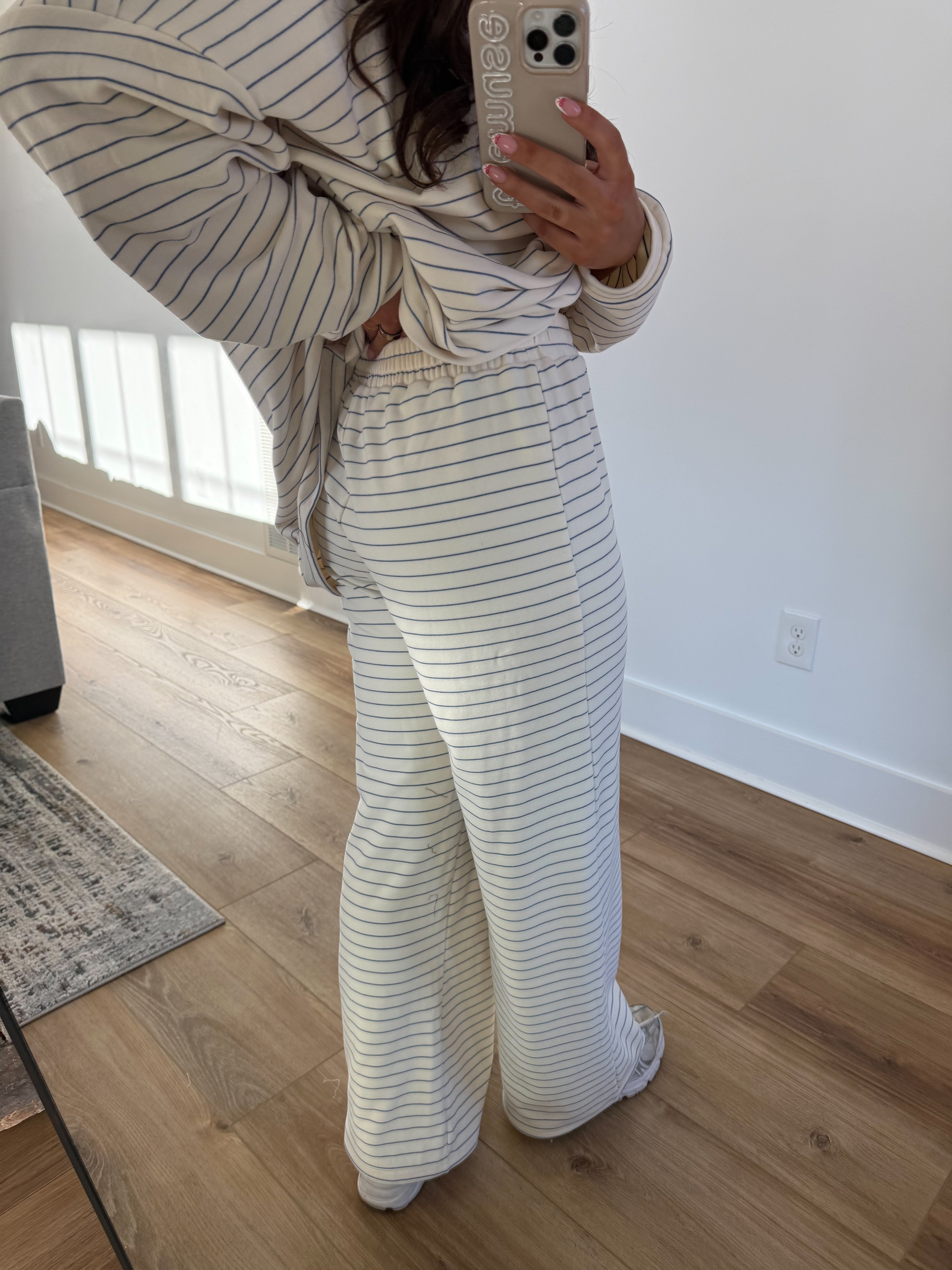 Elsie Lounge Bottom (White/Navy)