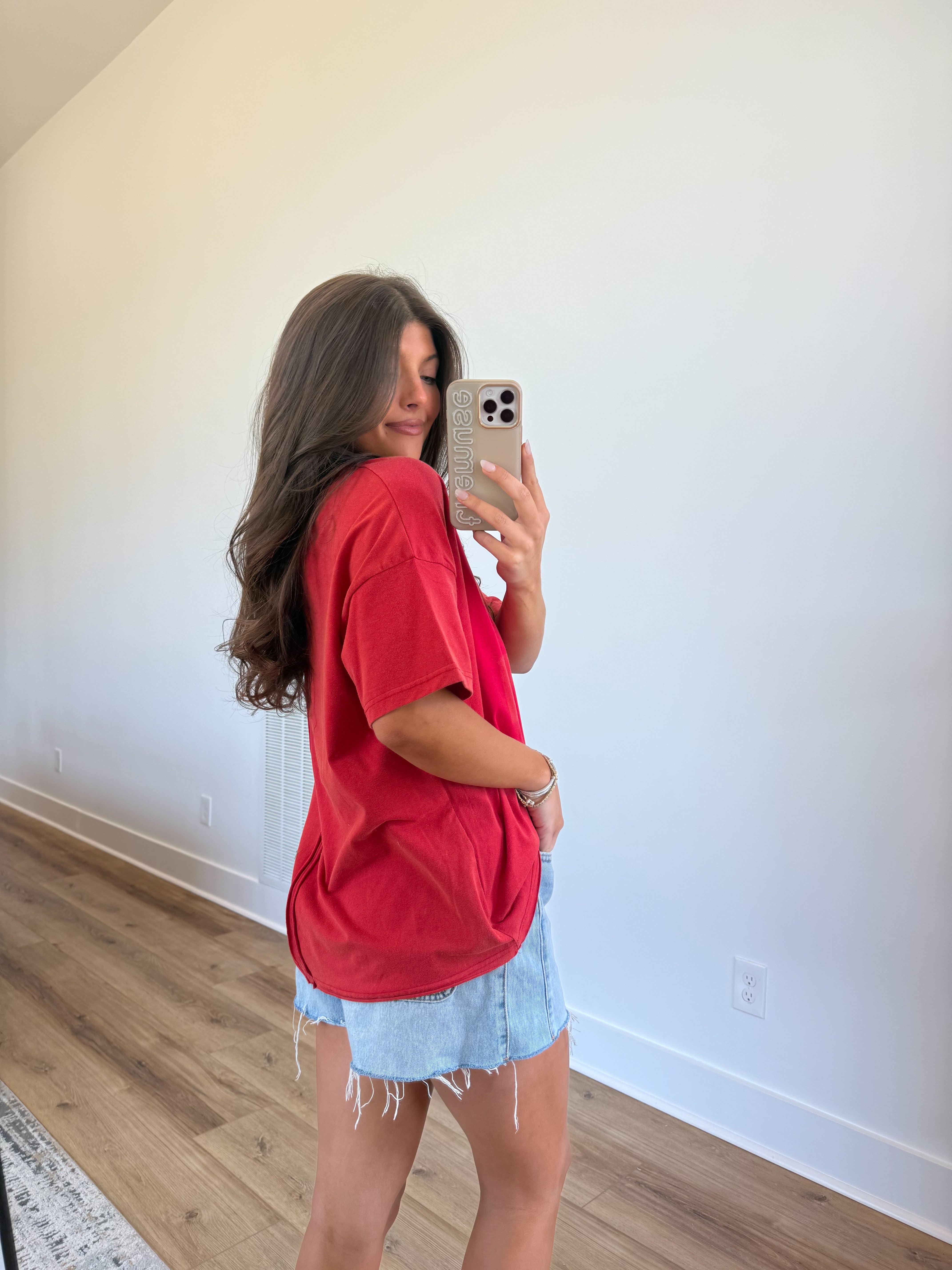 18 Red Tee