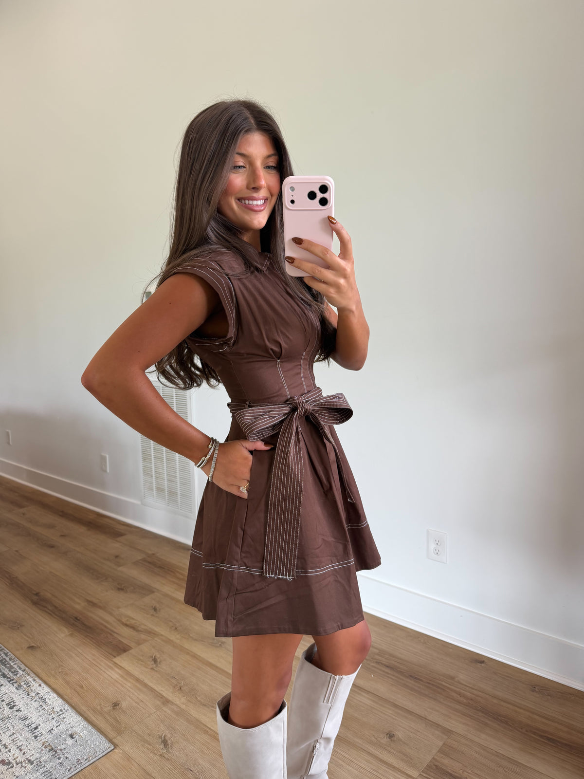 Noelle Contrast Stitch Mini (Brown)