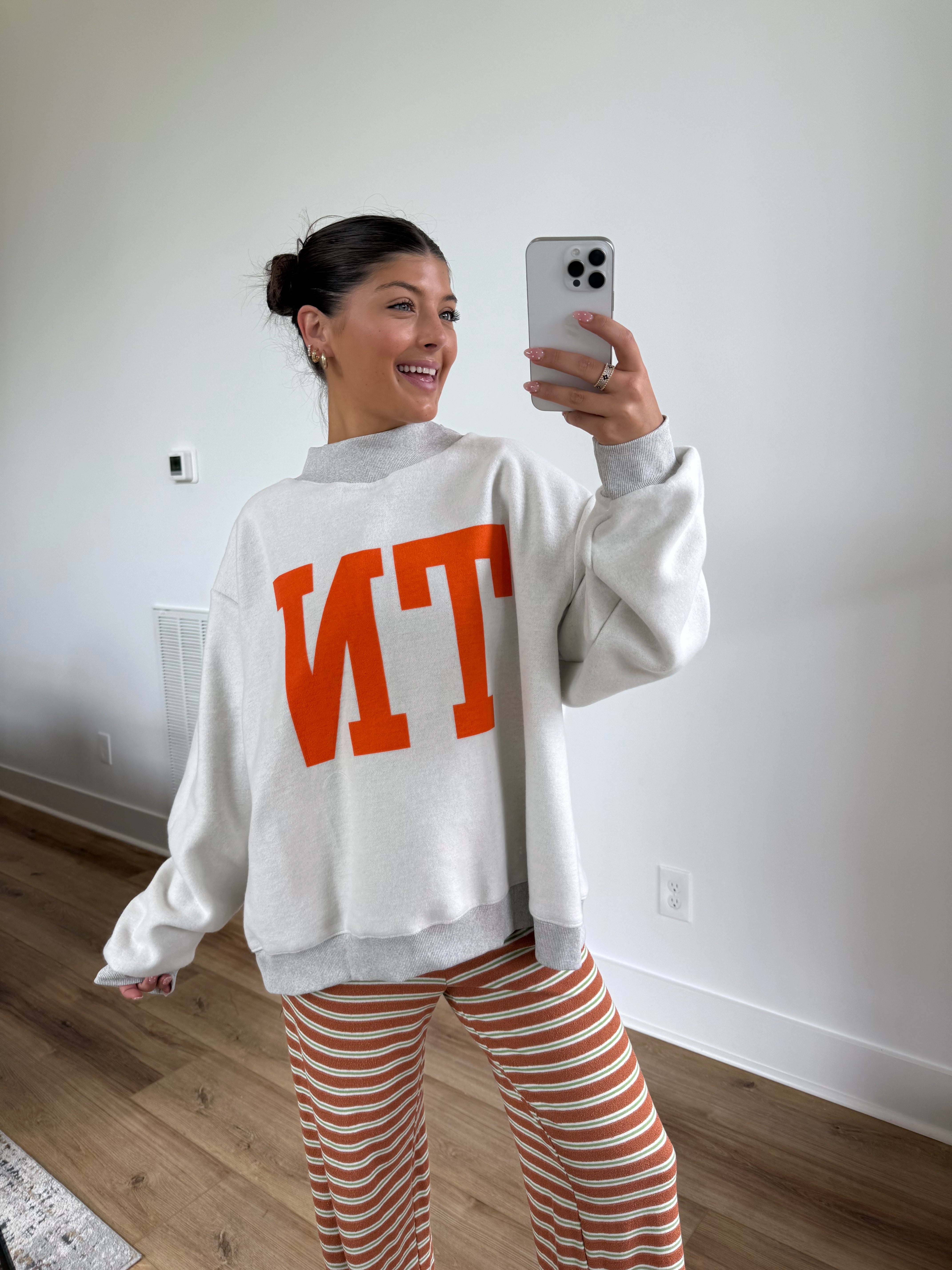 Tennessee x TN Mockneck