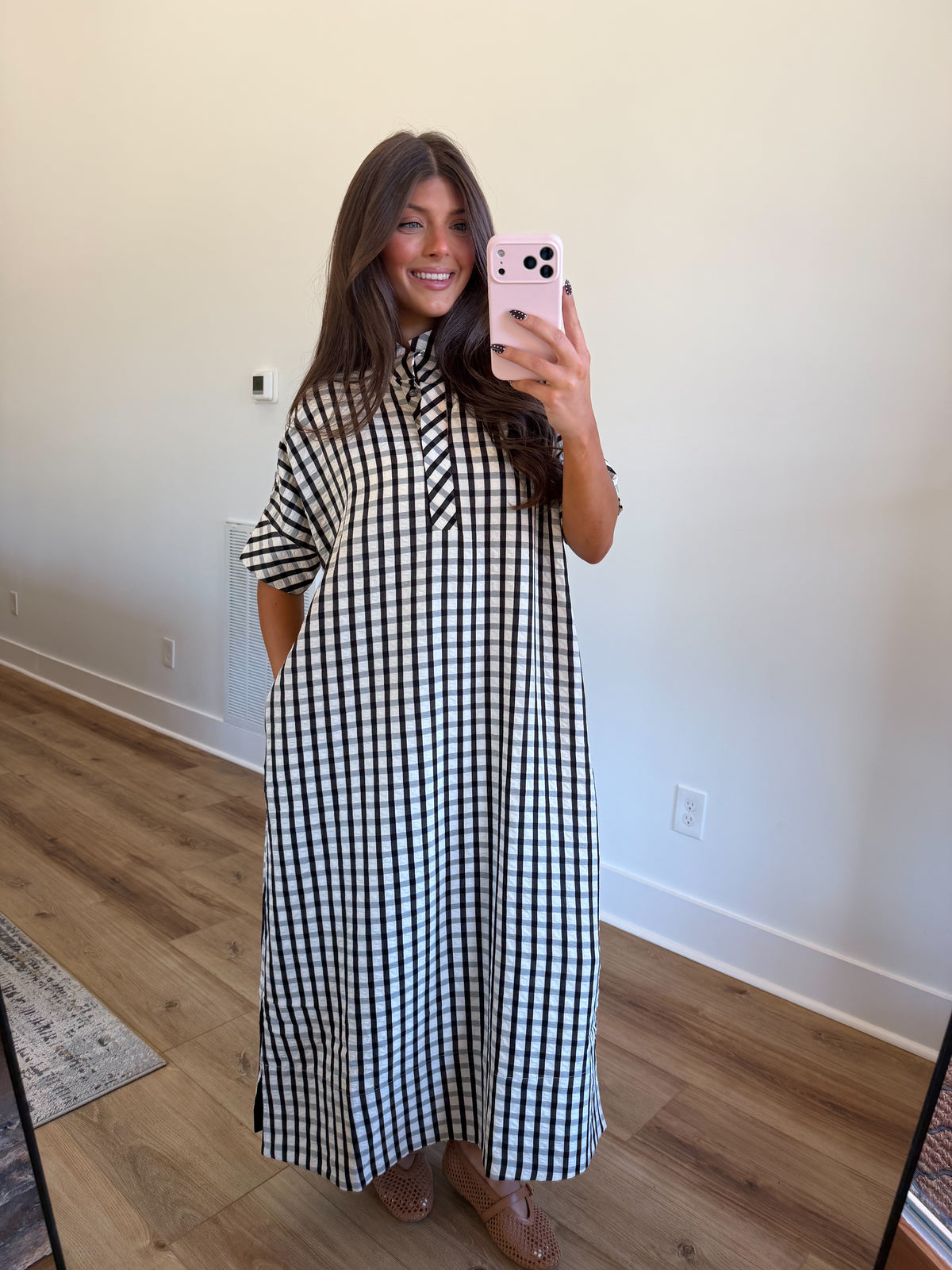 Southern Charm Gingham Midi Dress (Black)
